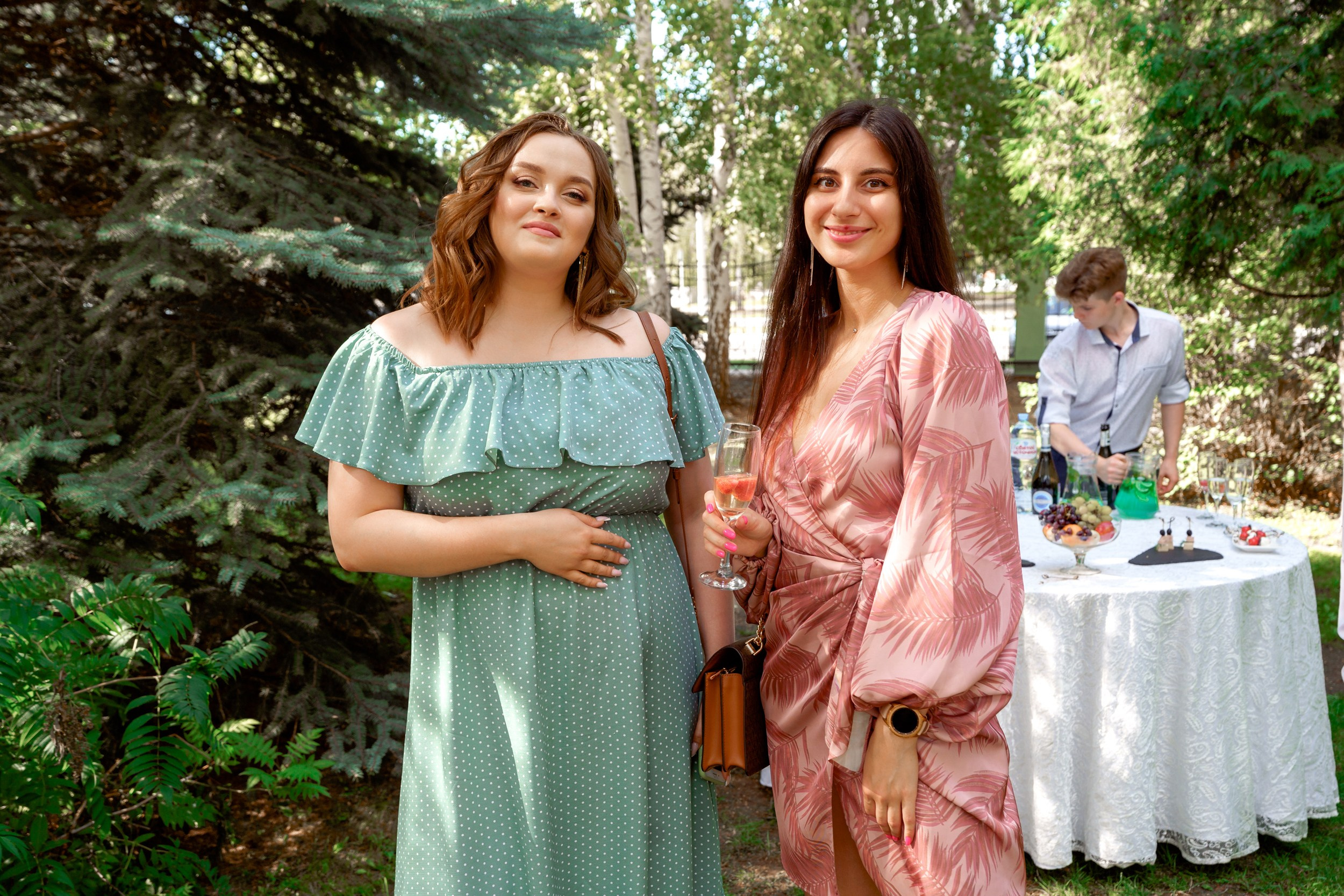 Свадебный банкет молодожен. Выездная регистрация свадьбы. Свадьба Тольятти. Ресторан Маленький Париж. Свадебный фотограф Тольятти. Фотограф в Тольятти Андрей Медведев