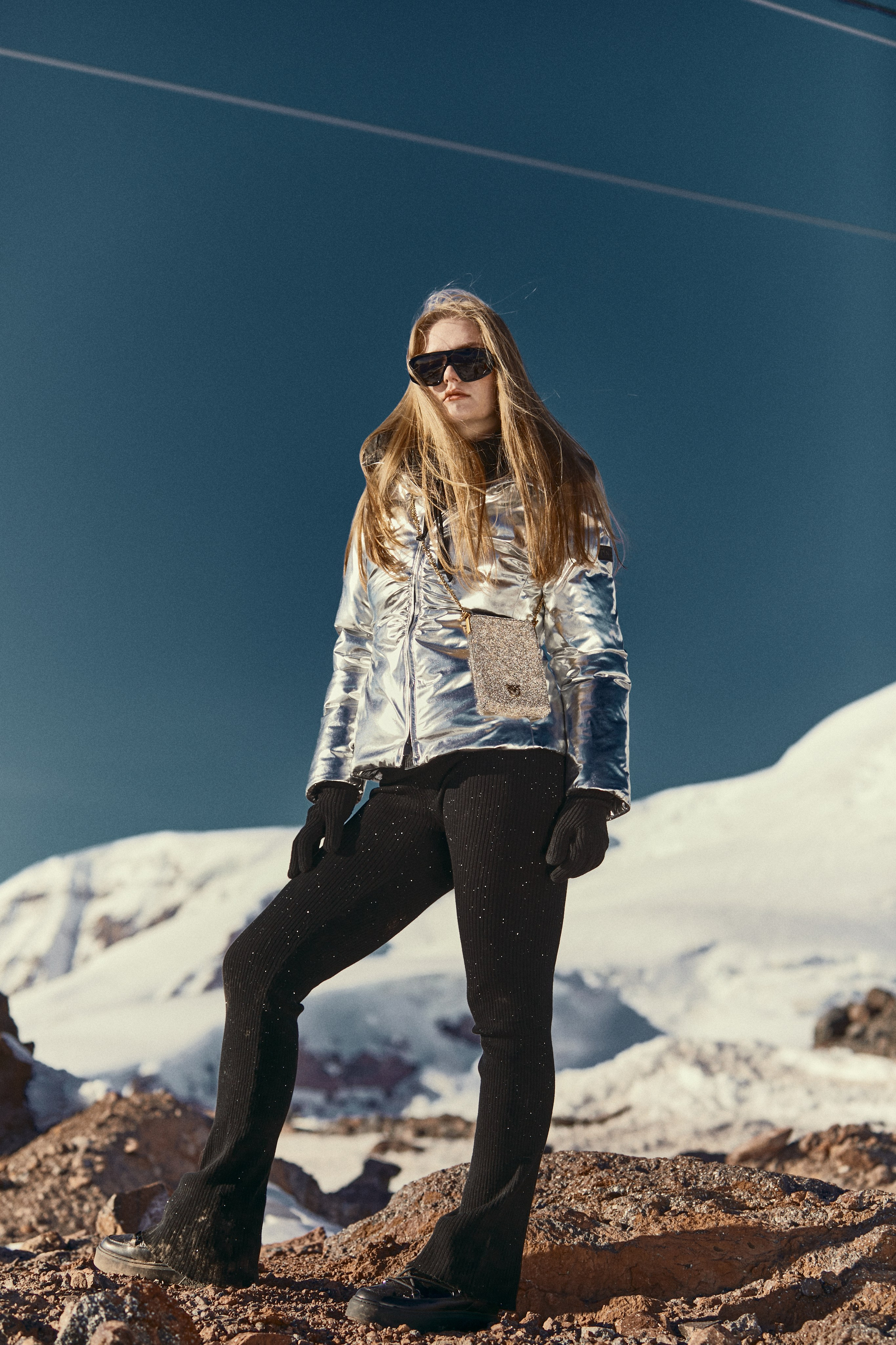 Съемка для бренда одежды в горах под ключ. Фотограф Продюсер в горах КБР / Москва  Нальчик Горы