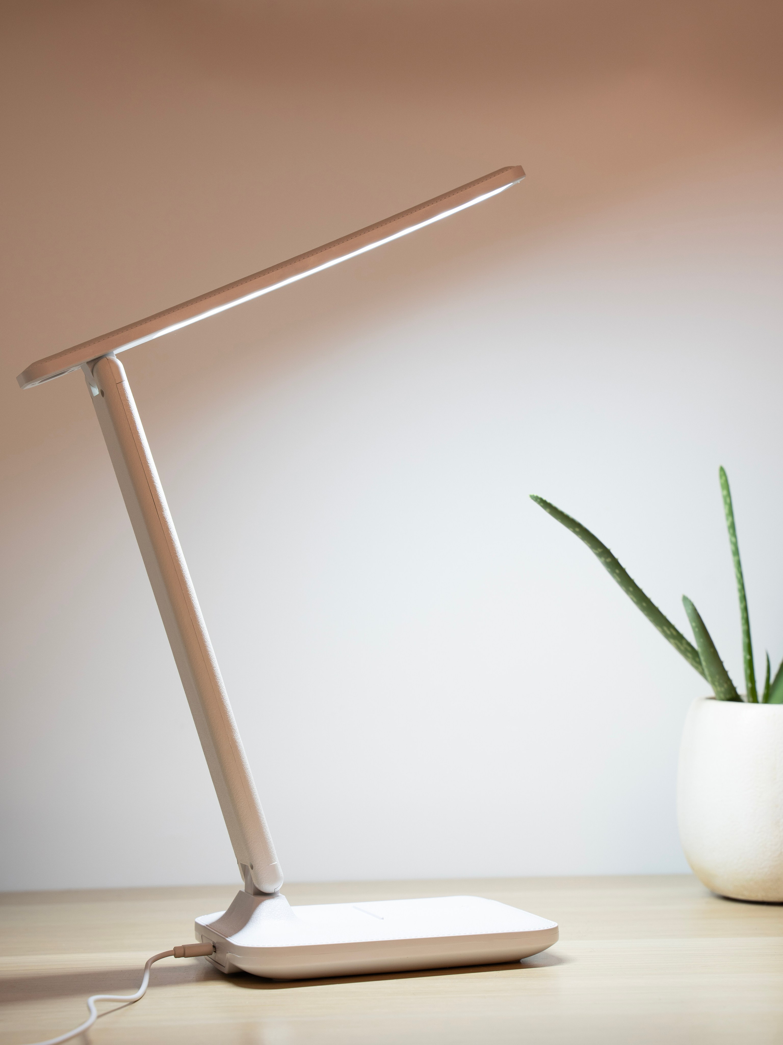 Настольные лампы. Фотограф для маркетплейсов Wildberries и Ozon | Предметная и фуд-съёмка, инфографика и видео для брендов — Анастасия Супрунова