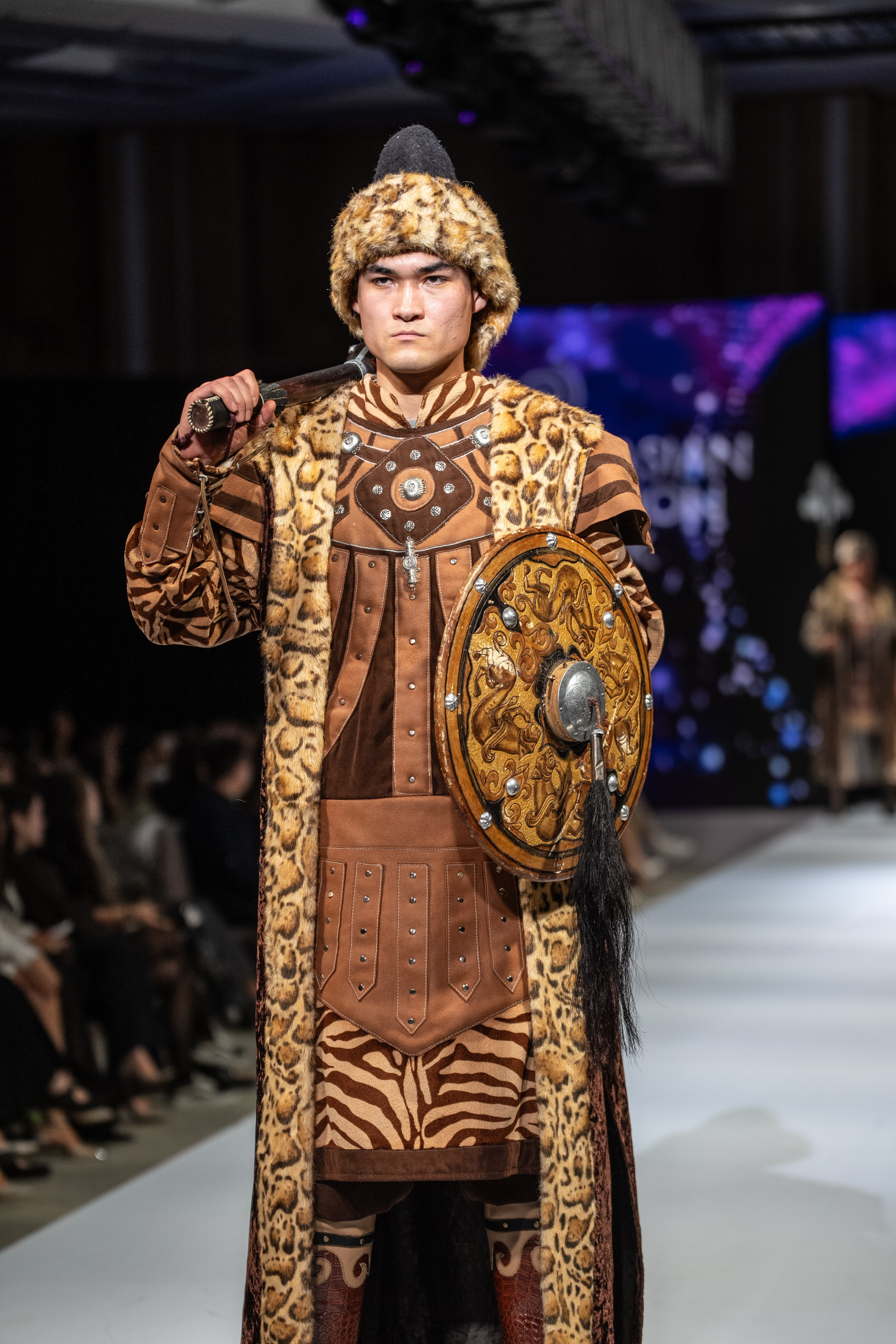 EURASIAN FASHION WEEK Lo Zarata. Сайт Алматинского НЮ АРТ, будуар и фэшн фотографа Дениса Карпенко