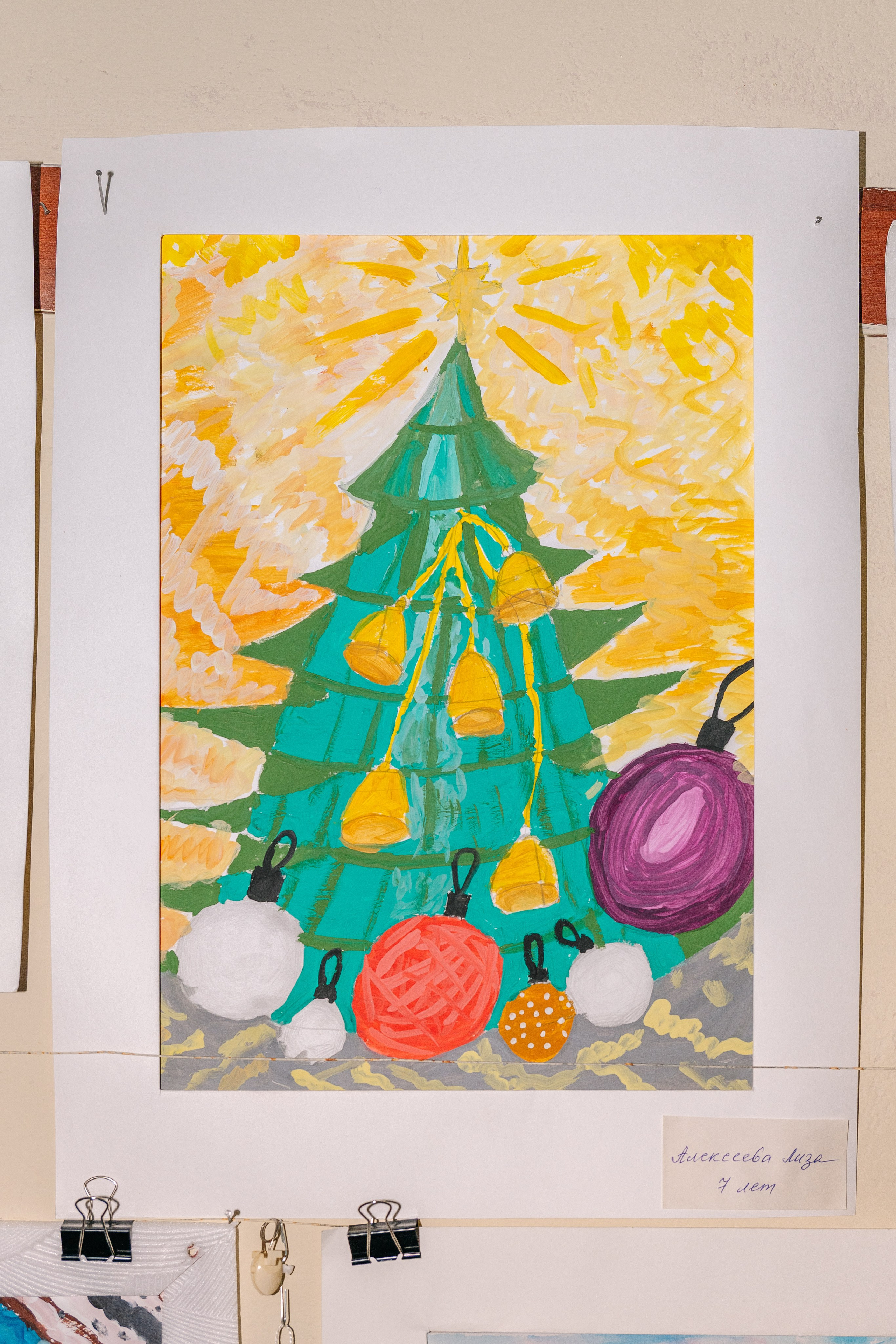 Волшебный зимний мир глазами детей. Новогодняя выставка творчества. Семейный клуб «Открытый город»