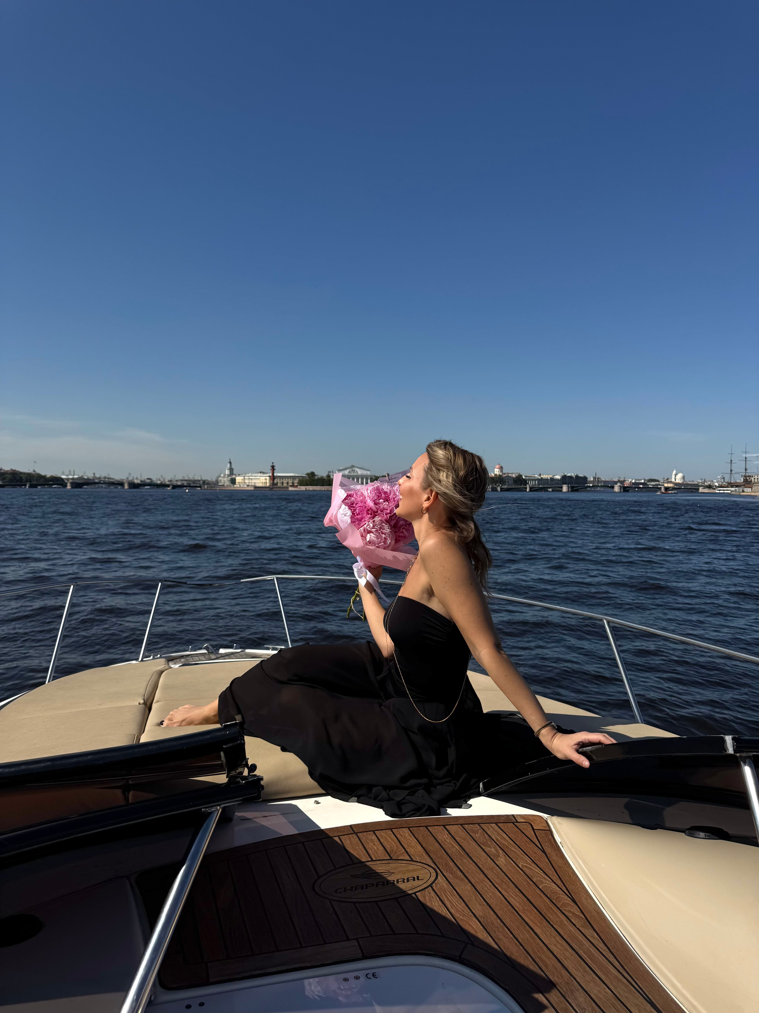 Анна [контент на катере]. Утонченный фотограф в Санкт-Петербурге Ксения Пелевина