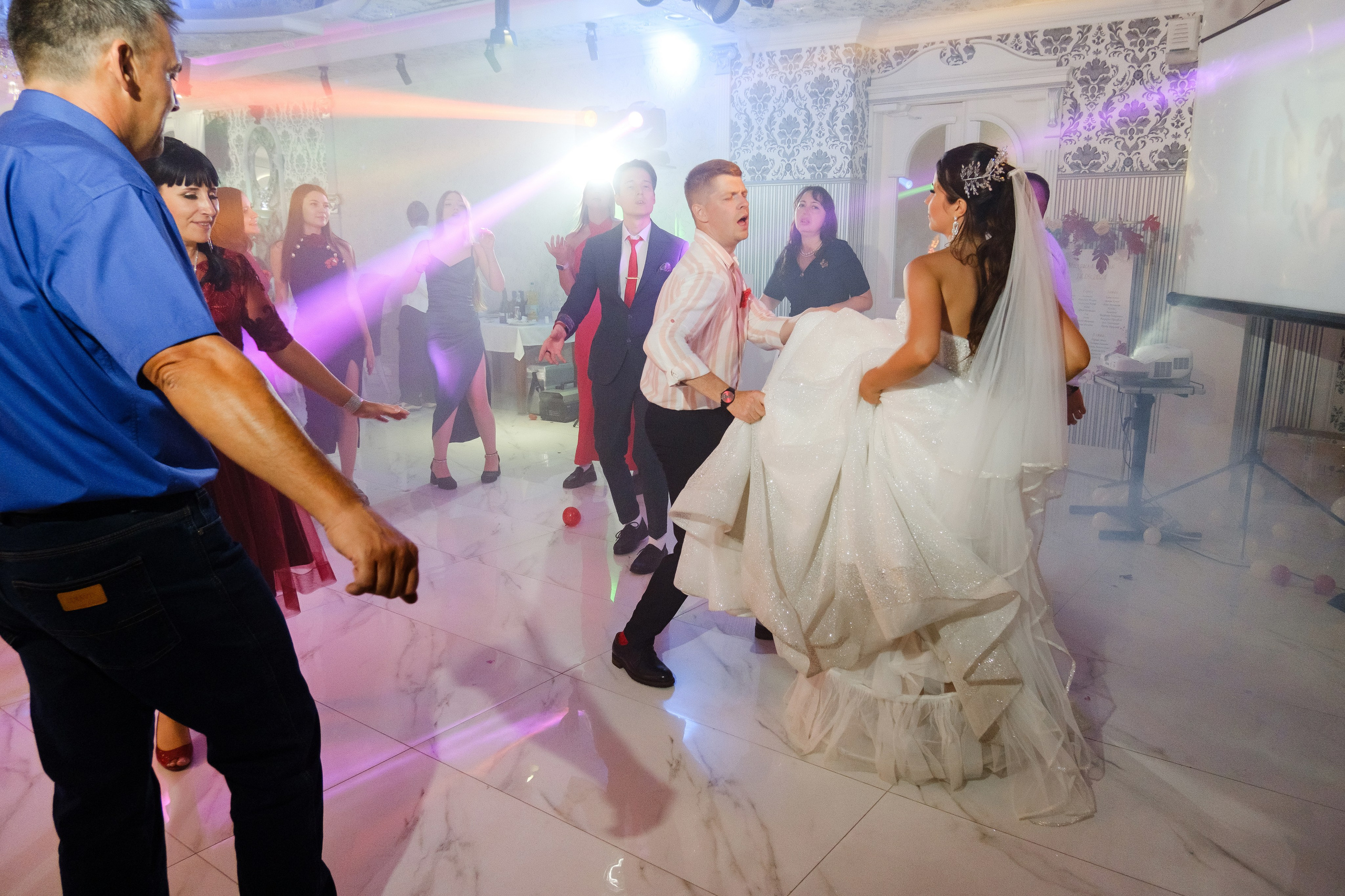 Михаил и Юлия. Свадебный фотограф | репортаж | праздники | крещение