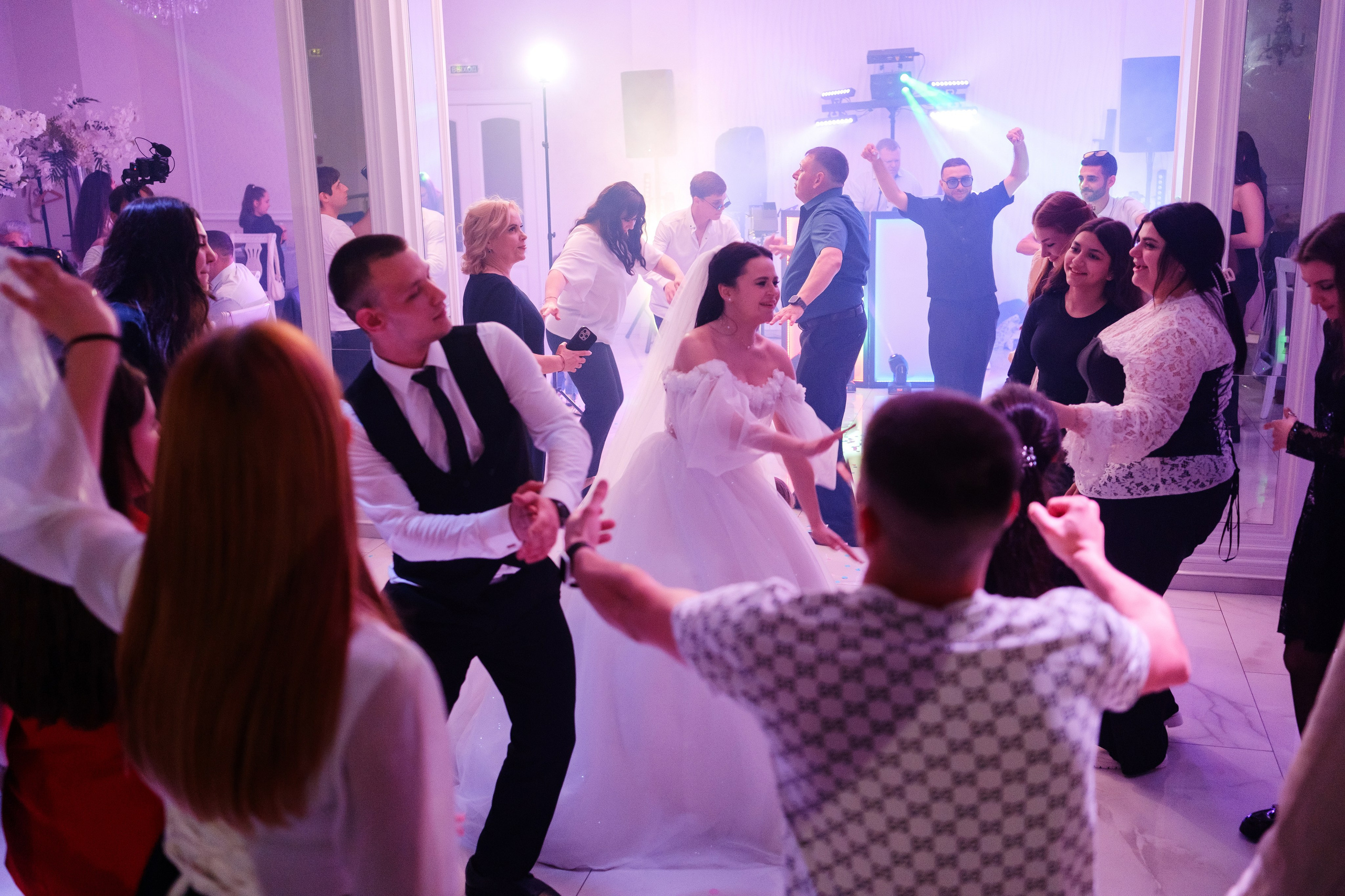 Тазабег и Диана. Свадебный фотограф | репортаж | праздники | крещение