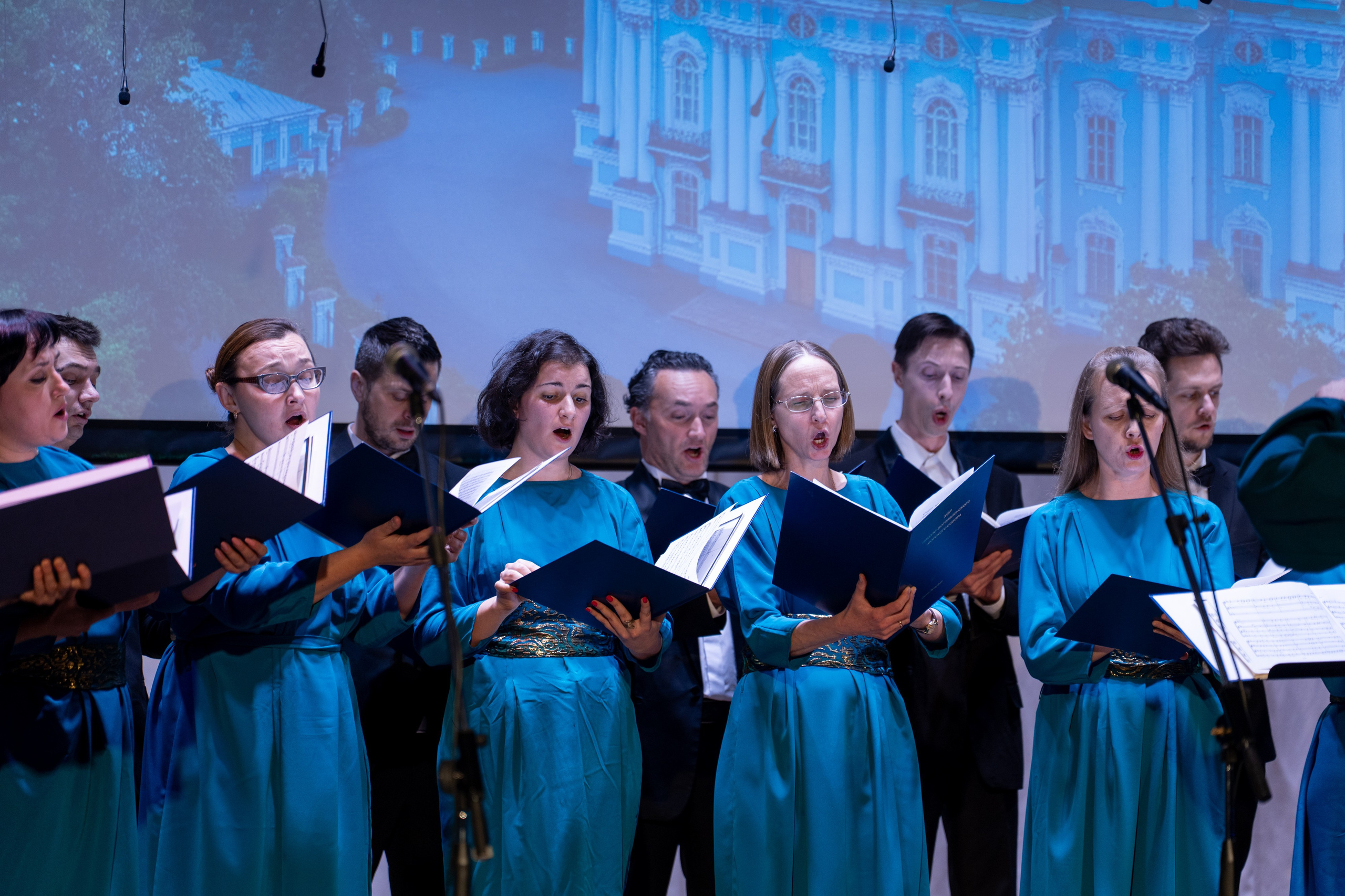 Праздничный концерт в честь 265 летия освящения нижнего храма собора во имя Святителя и Чудотворца Николая. НИКОЛО-БОГОЯВЛЕНСКИЙ МОРСКОЙ СОБОР