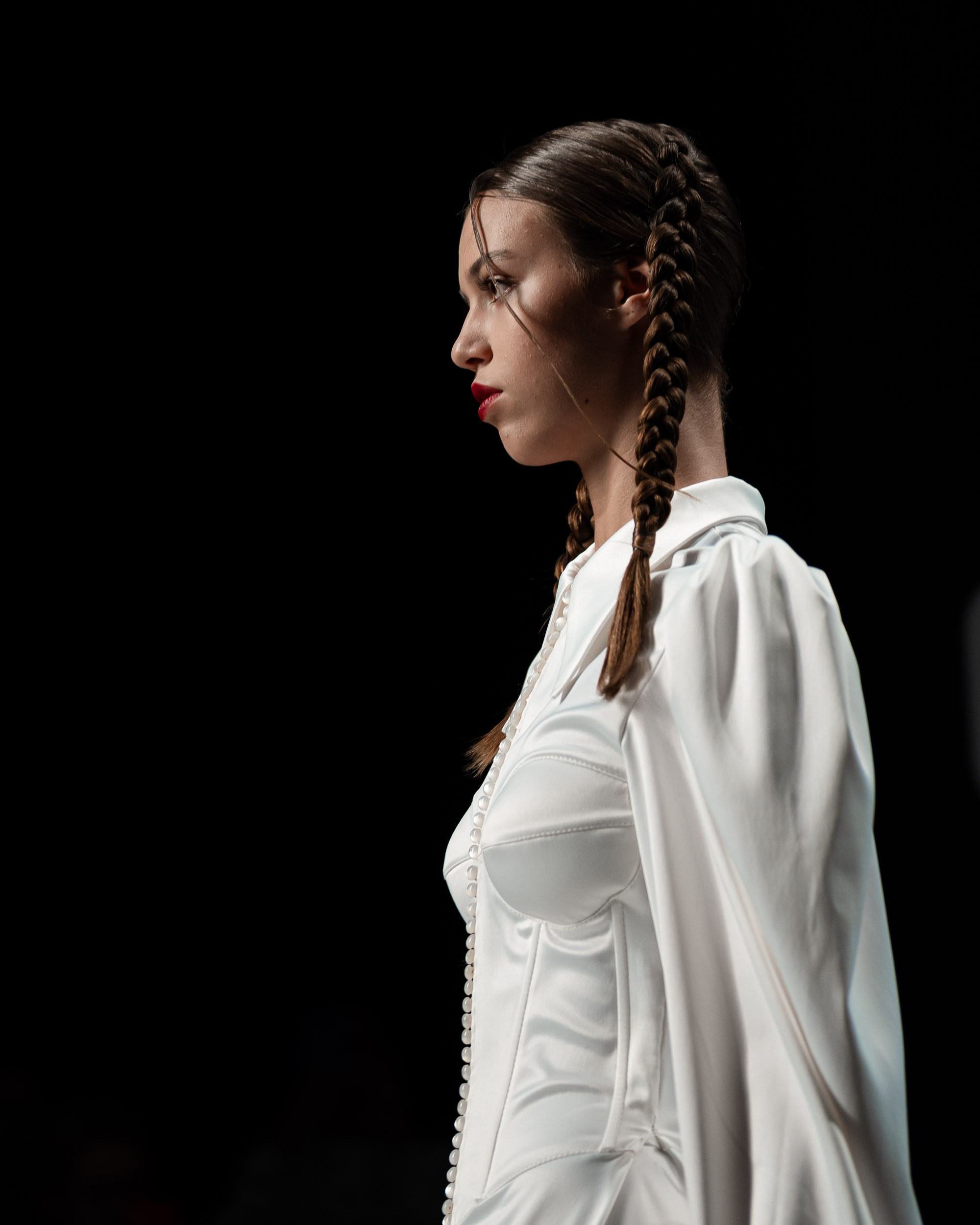 Moscow Fashion Week // CHAPURIN. Диана Михина — стилист по волосам из Москвы