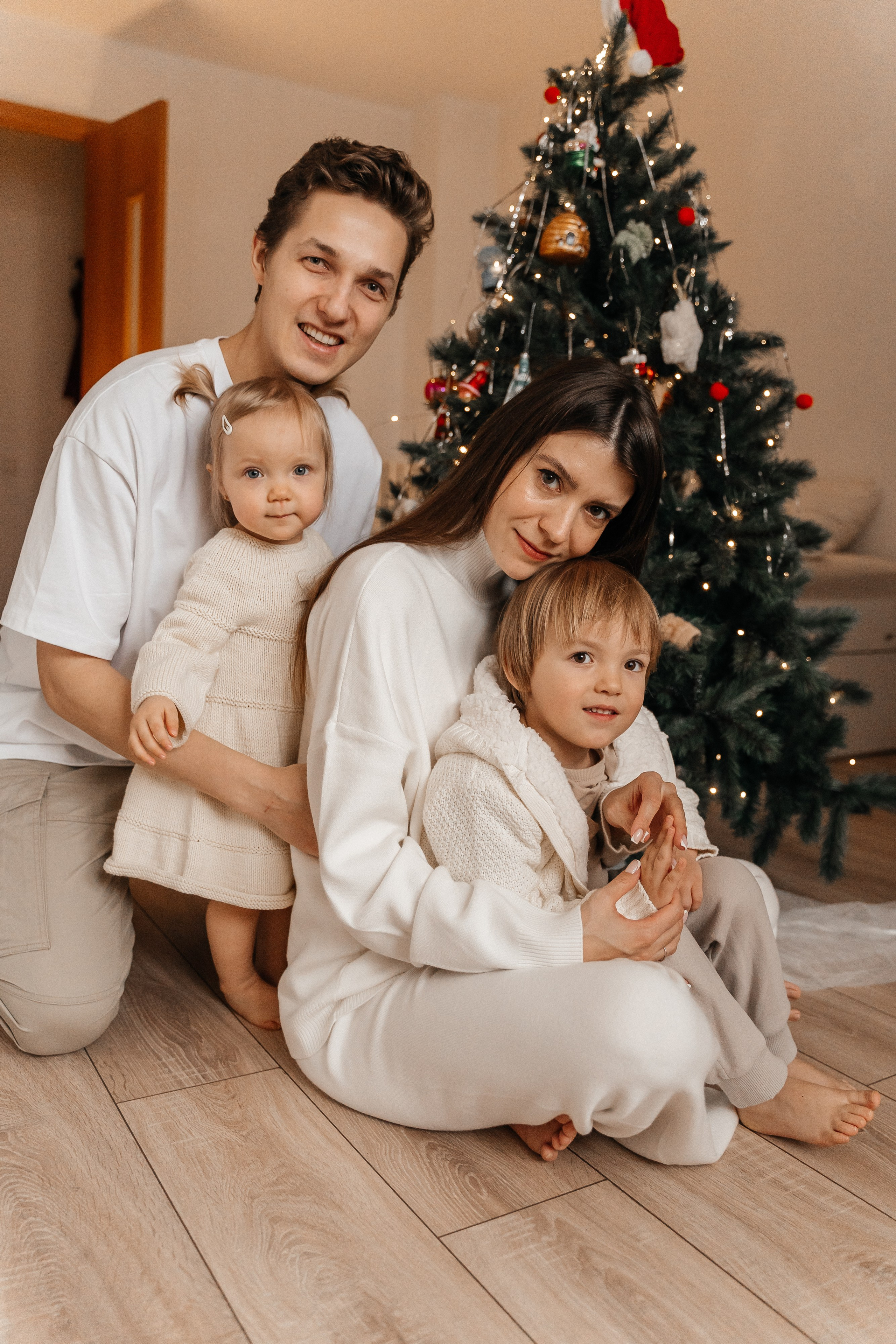 Саша, Женя, Лёва и Марта. Волик Мария