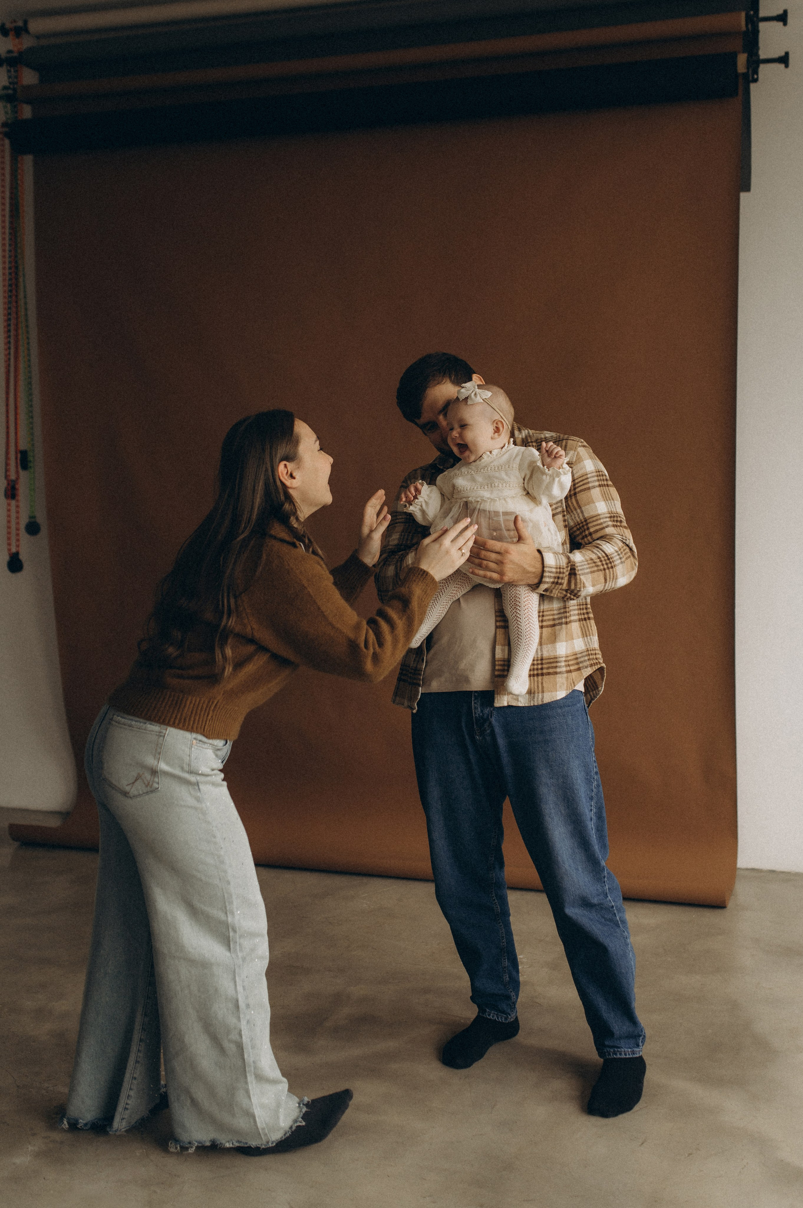 СЕМЕЙНАЯ СЪЕМКА В СТУДИИ. Семейный фотограф в Новосибирске Женя Индрикова