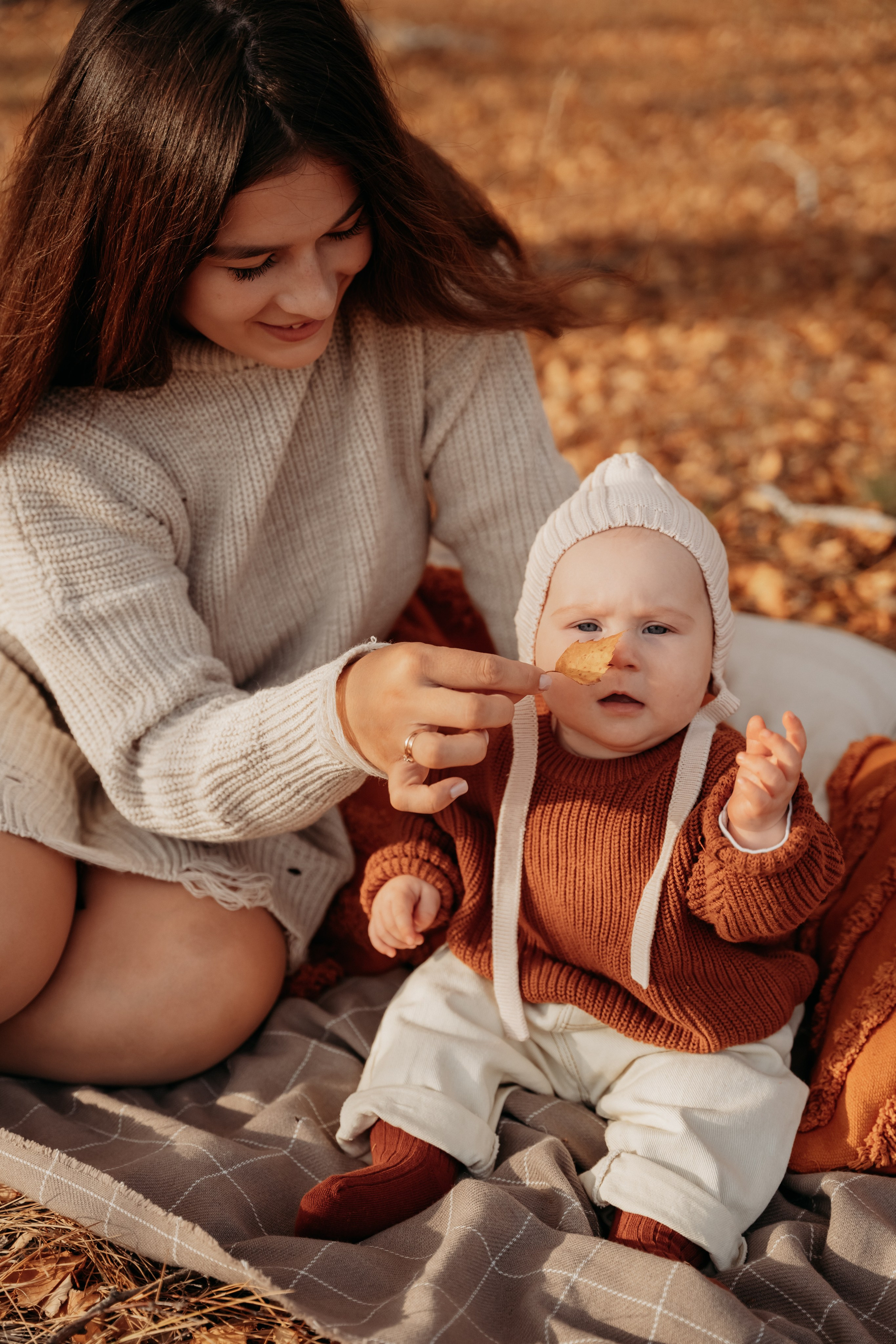 Настя и Есения. Главная