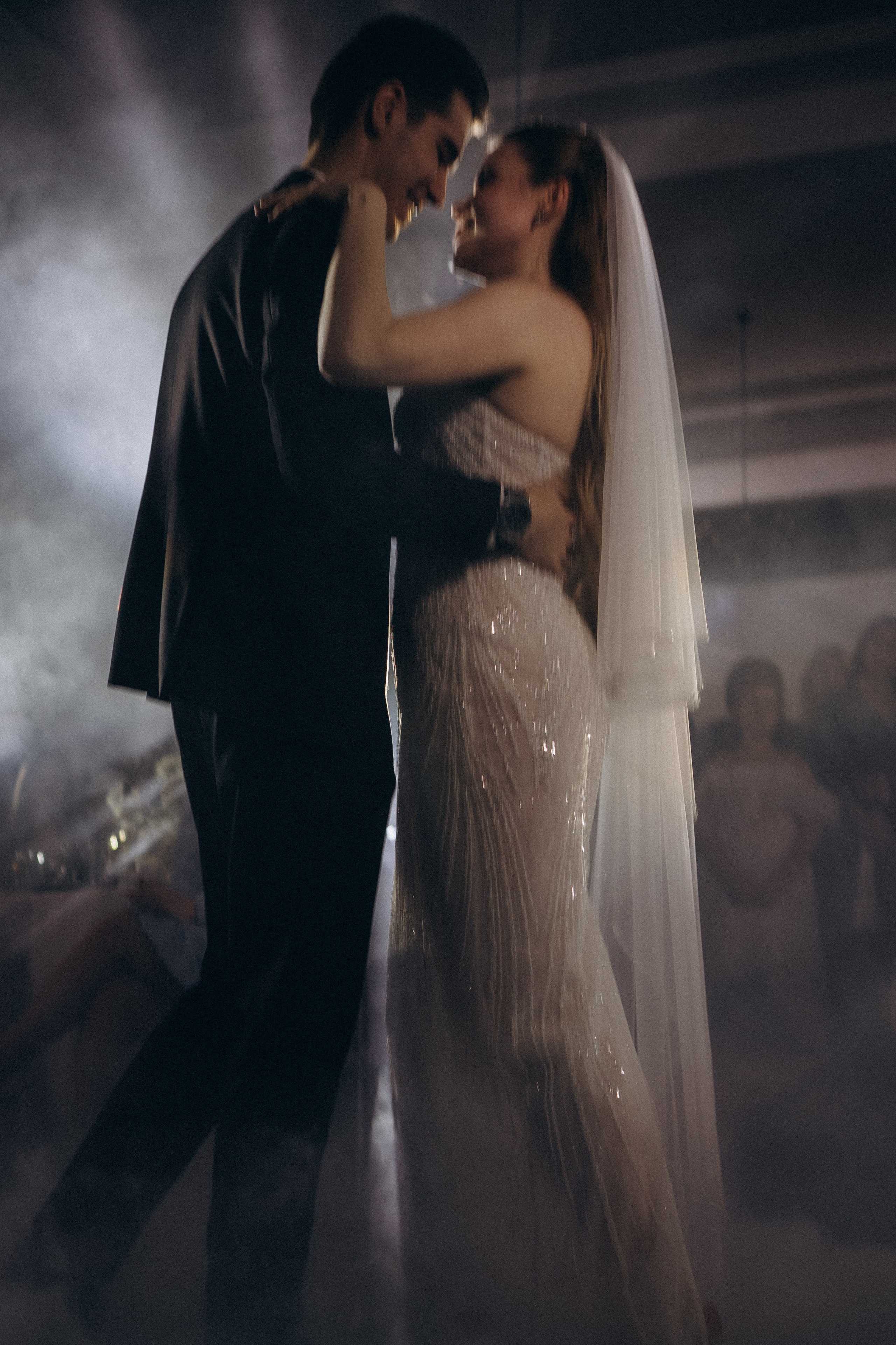 СВАДЕБНАЯ СЬЕМКА СБОРОВ В ОТЕЛЕ И ВЫЕЗД НА ЦЕРЕМОНИЮ (СНЯТО В СИБИРЕ В НИЖНЕВАРТОВСКЕ). Профессиональный фотограф, Санкт-Петербург — Виктория Богомолова