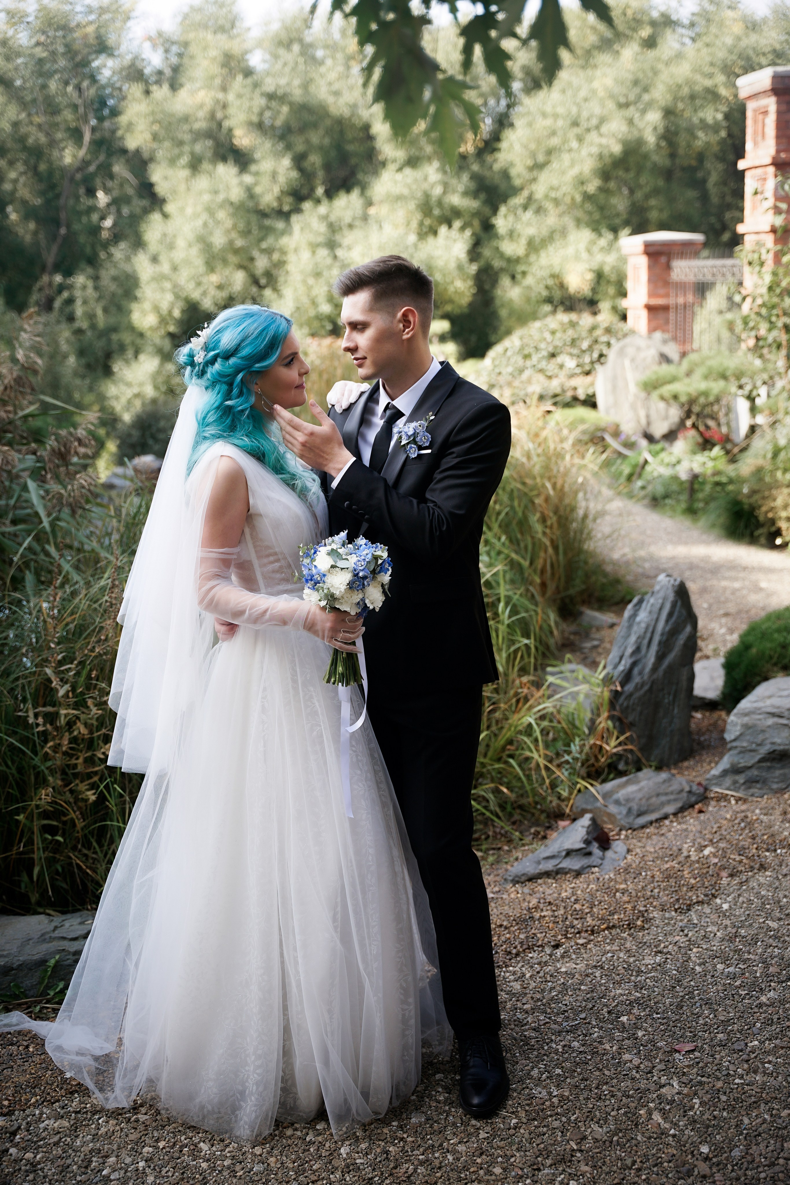 Свадебная прогулка в парке Екатеринбурга