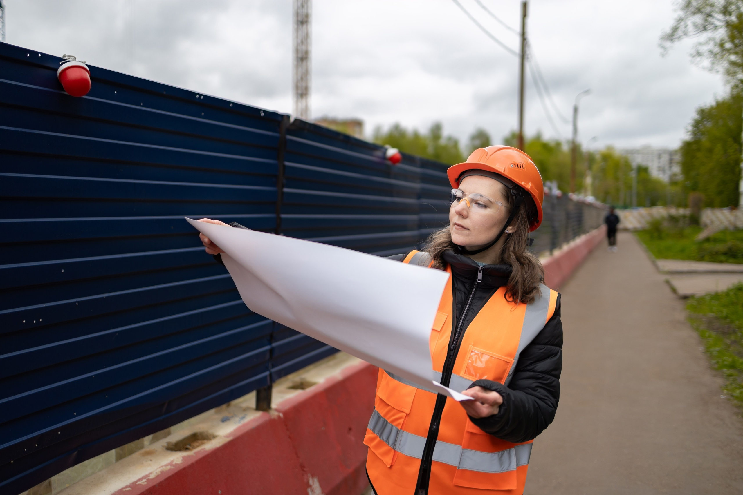 Фотосессия «Стройка» модель Ирина. Репортажный, семейный и студийный фотограф в Москве Демин Алексей