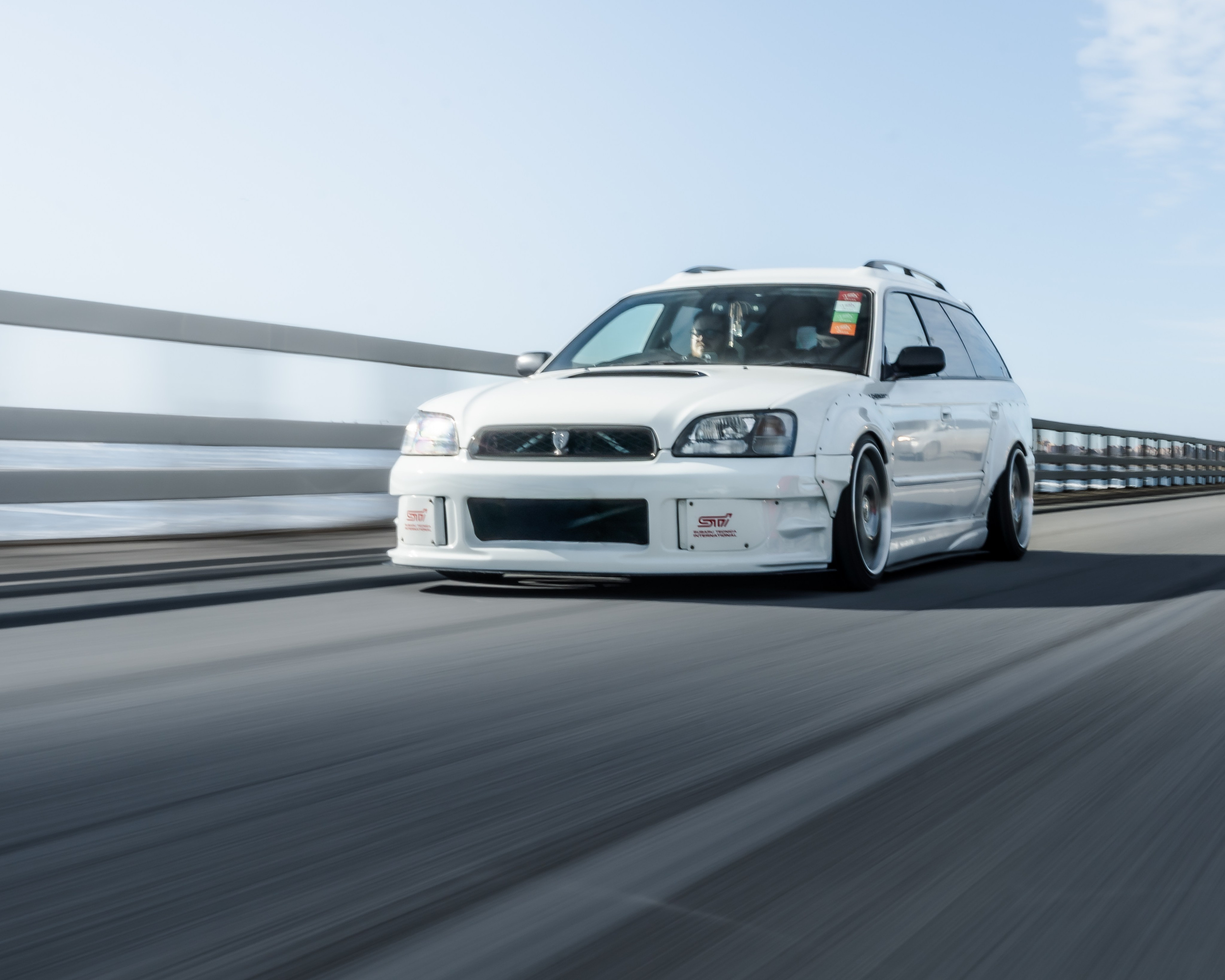 SUBARU LEGACY. Opasnophoto