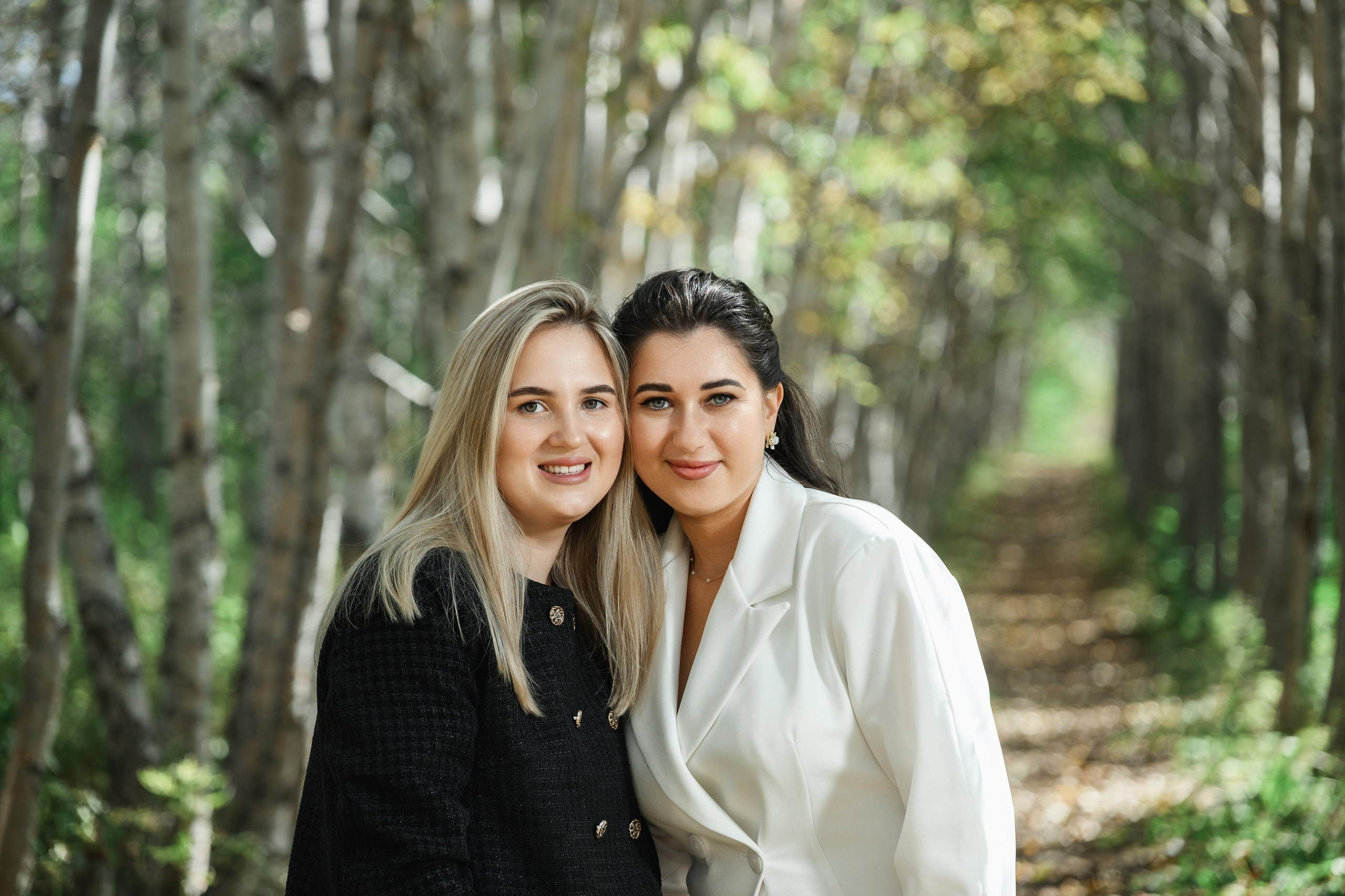 Фотосъемка свадьбы в Петропавловске-Камчатском. Свадебная фотосъемка на фоне вулканов в Петропавловске-Камчатском. Свадебная фотосъемка в студии в Петропавловске-Камчатском. Профессиональная фотосъемка свадьбы в Петропавловске-Камчатском. Свадебная фотосъемка стоимость в Петропавловске-Камчатском.