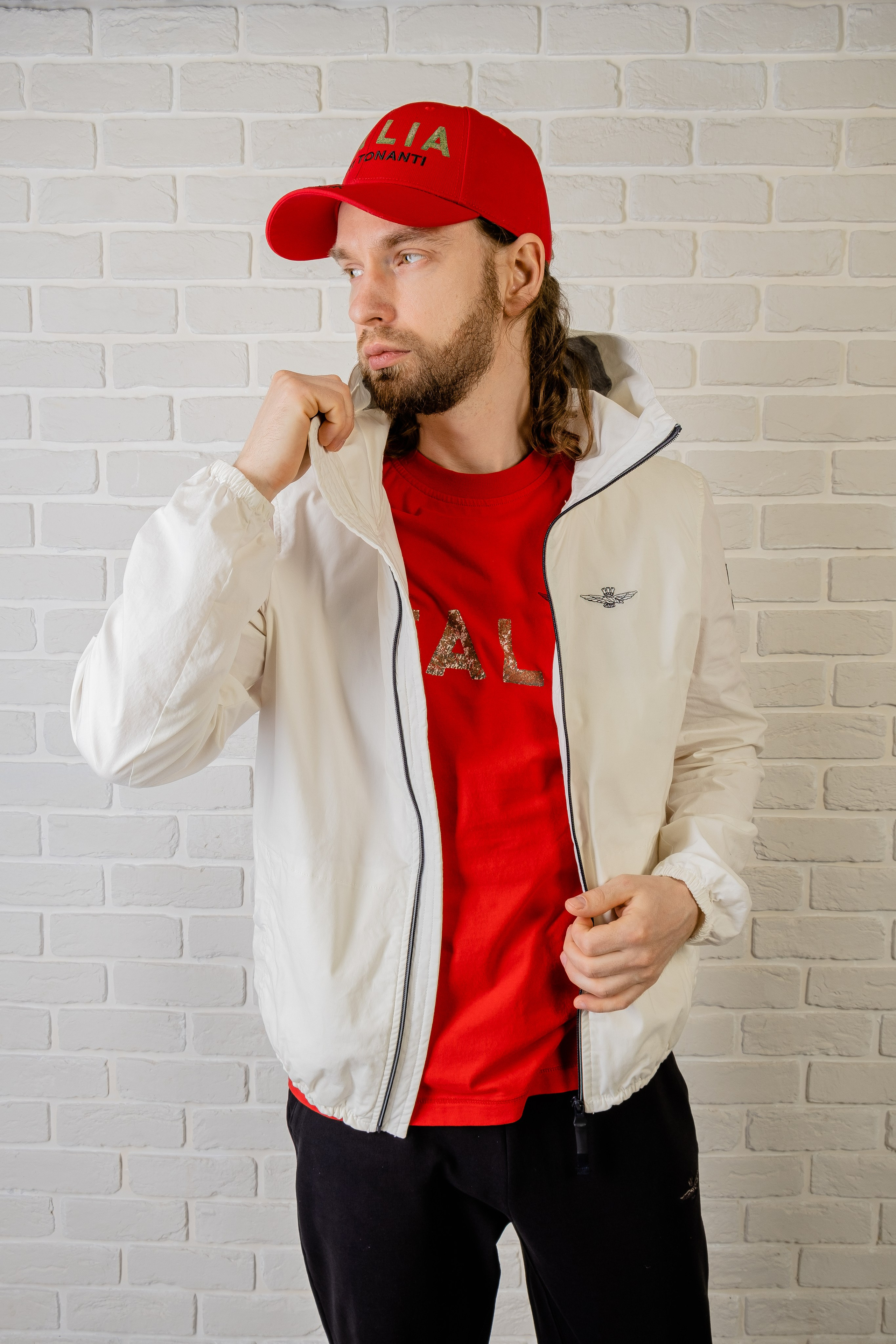 Имиджевая съёмка одежды. Предметный фотограф в Симферополе Антон Катунин