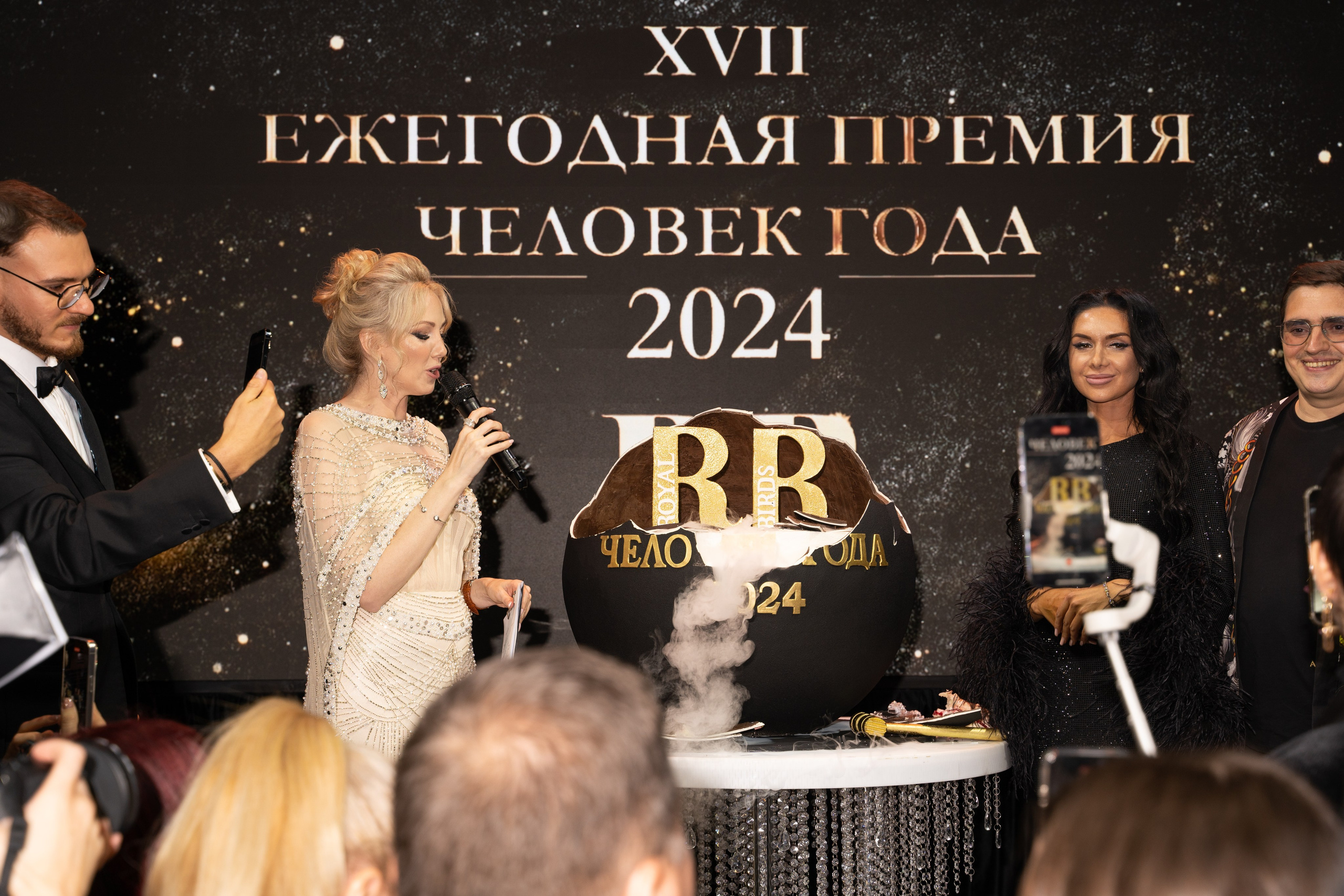 Премия ЧЕЛОВЕК ГОДА 2024. Фотограф женского портрета и репортажной съёмки Алексеева Анна г. Москва