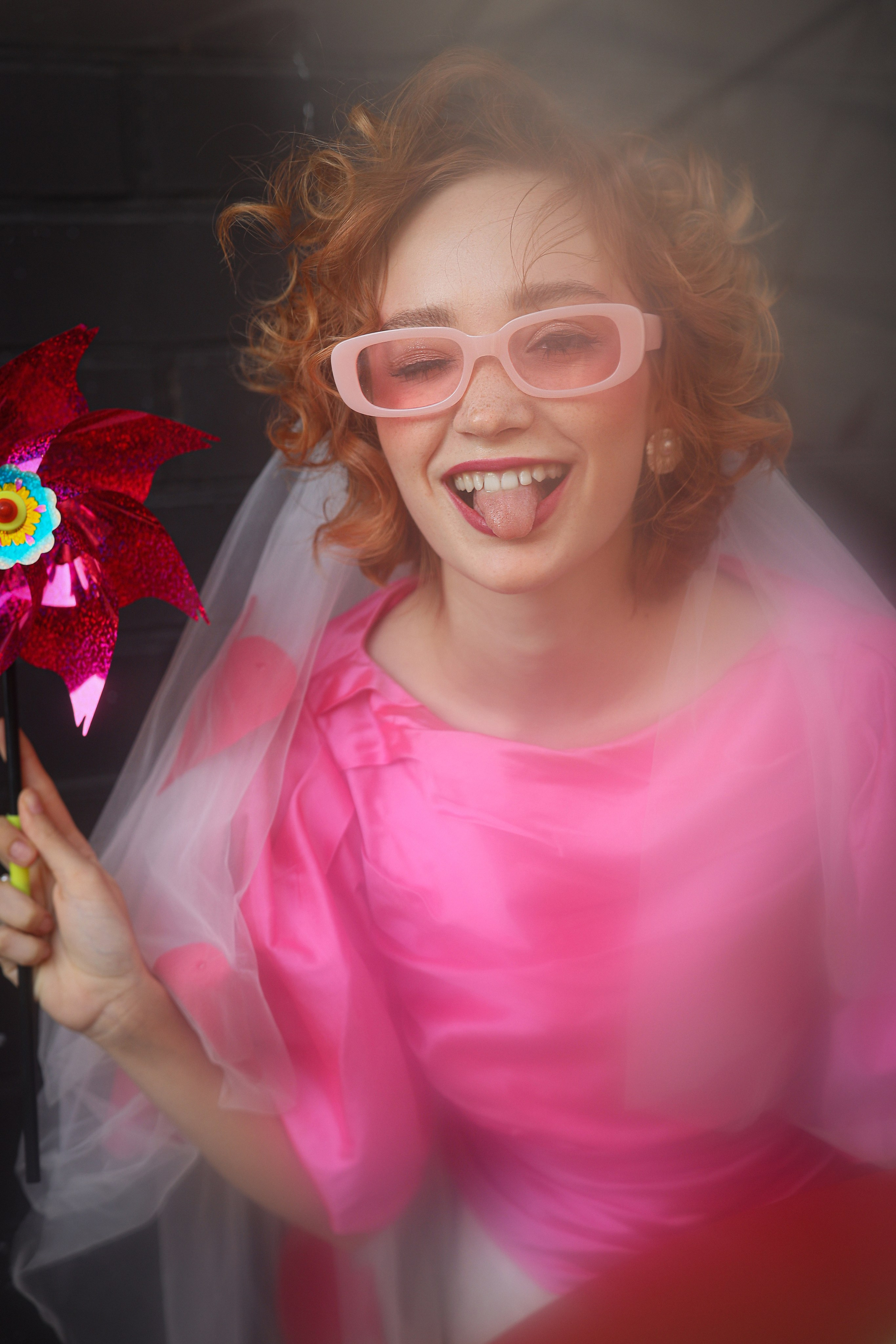 Свадебная фотосессия в парке аттракционов. Свадебный и семейный фотограф в Абхазии Жанна Соснина