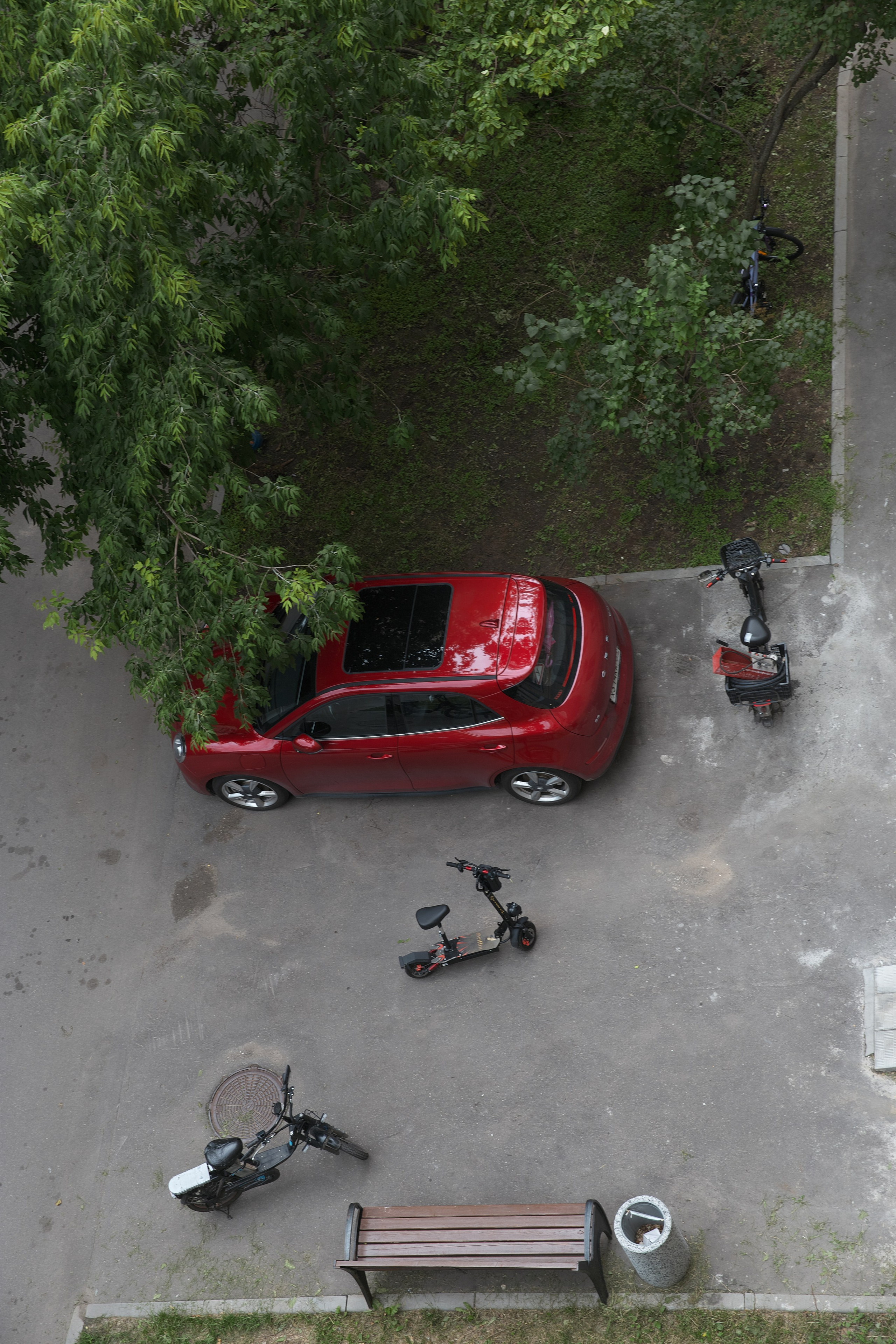 Во дворе 🚲. Миша Печёнкин | фотография