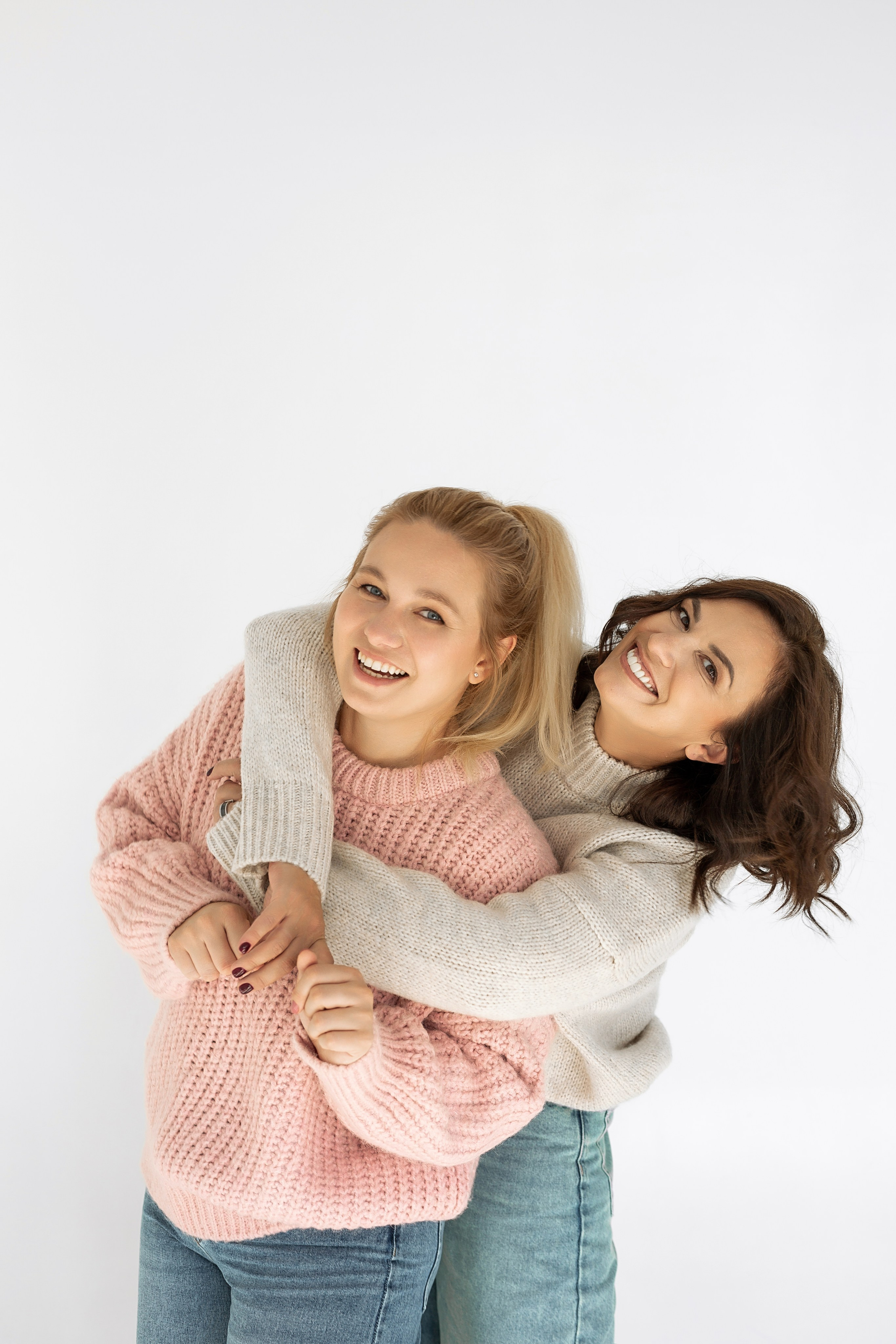 Татьяна и Анжела, владельцы актёрского и модельного агентства. Семейный фотограф в Москве Марина Петра