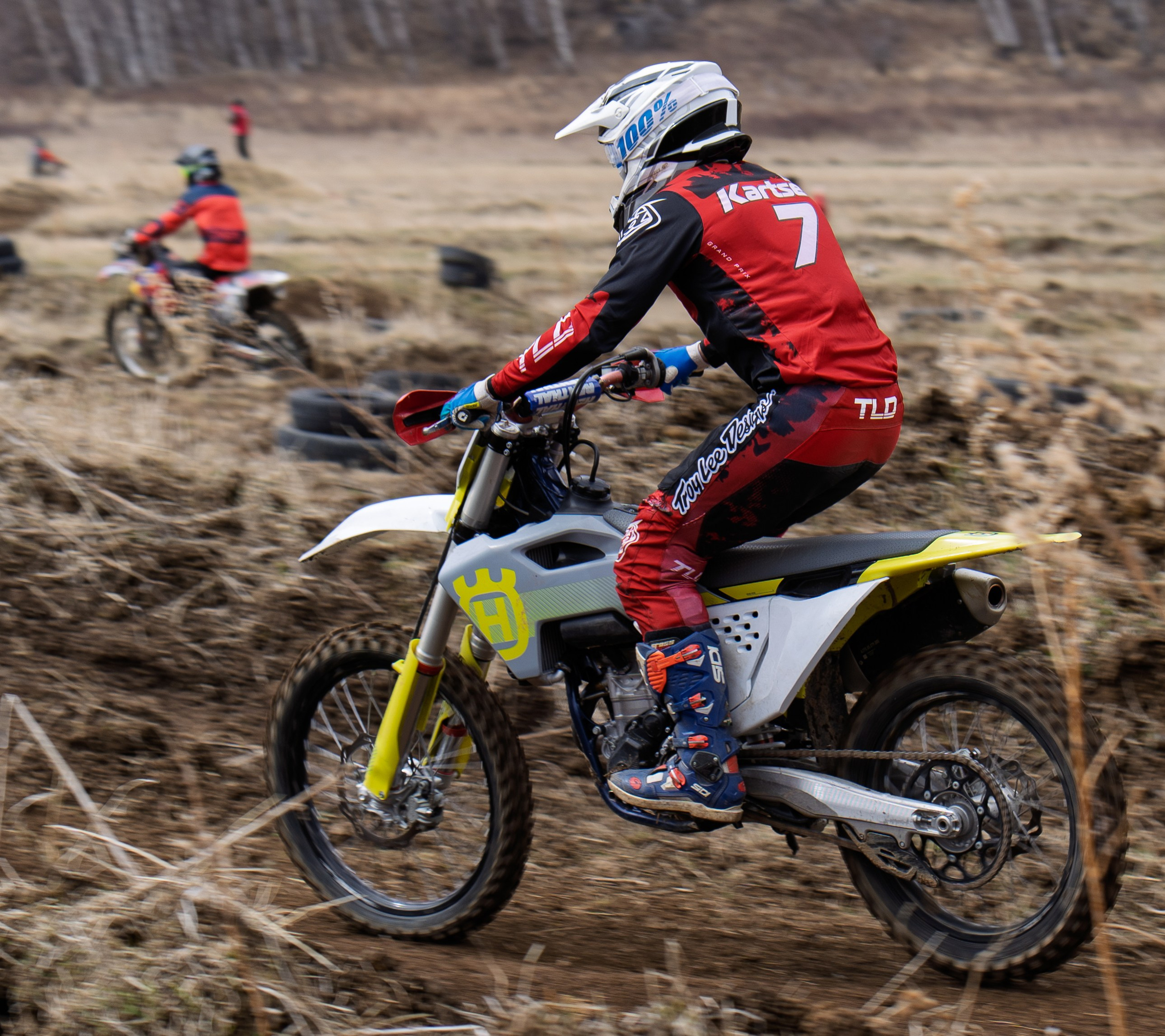 Мотогонки Эссо май 2025. Фотограф Ворошилов Дмитрий. Эссо. Камчатка