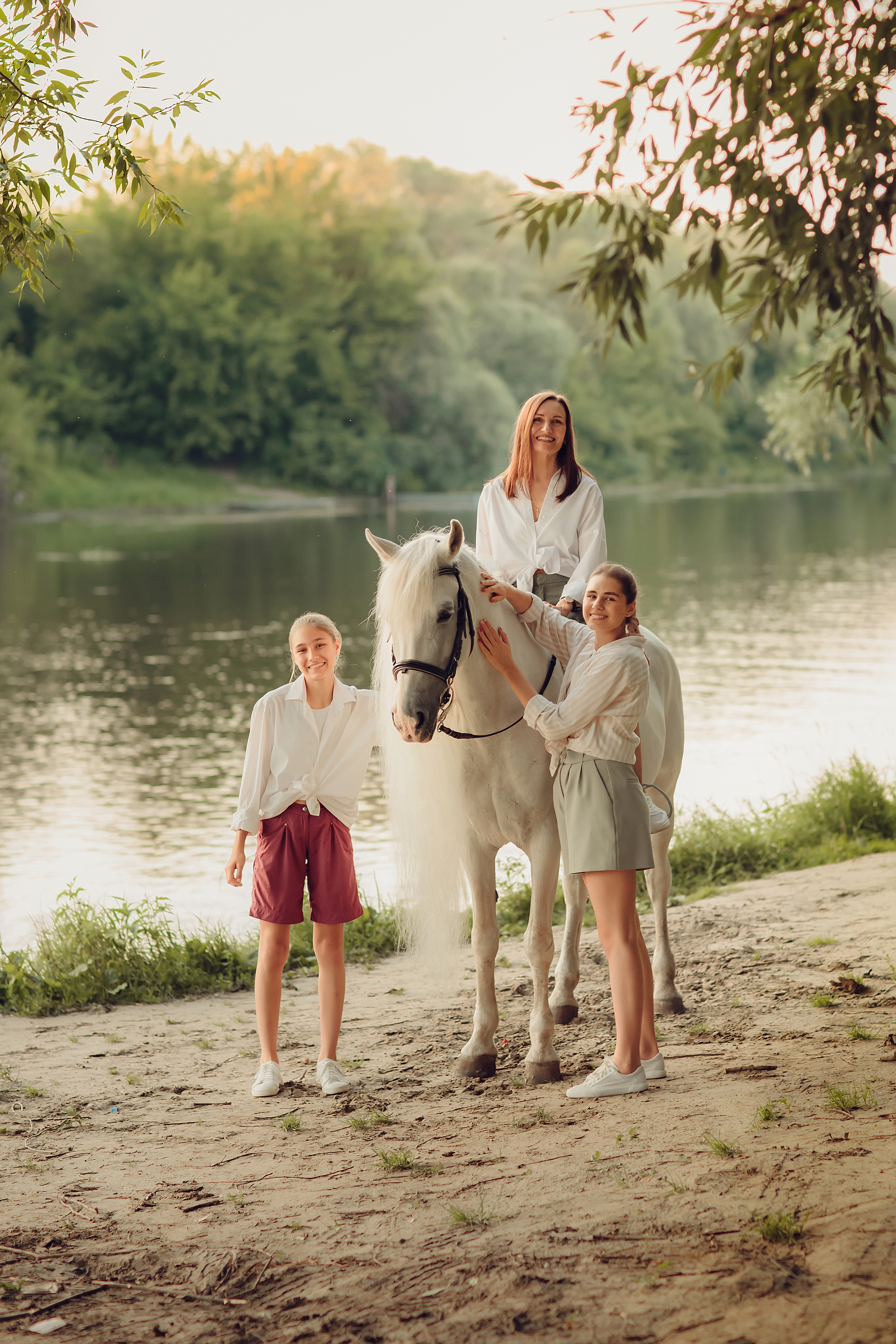 Семейная с лошадью. Детский и семейный фотограф в Пензе Лена бешенова