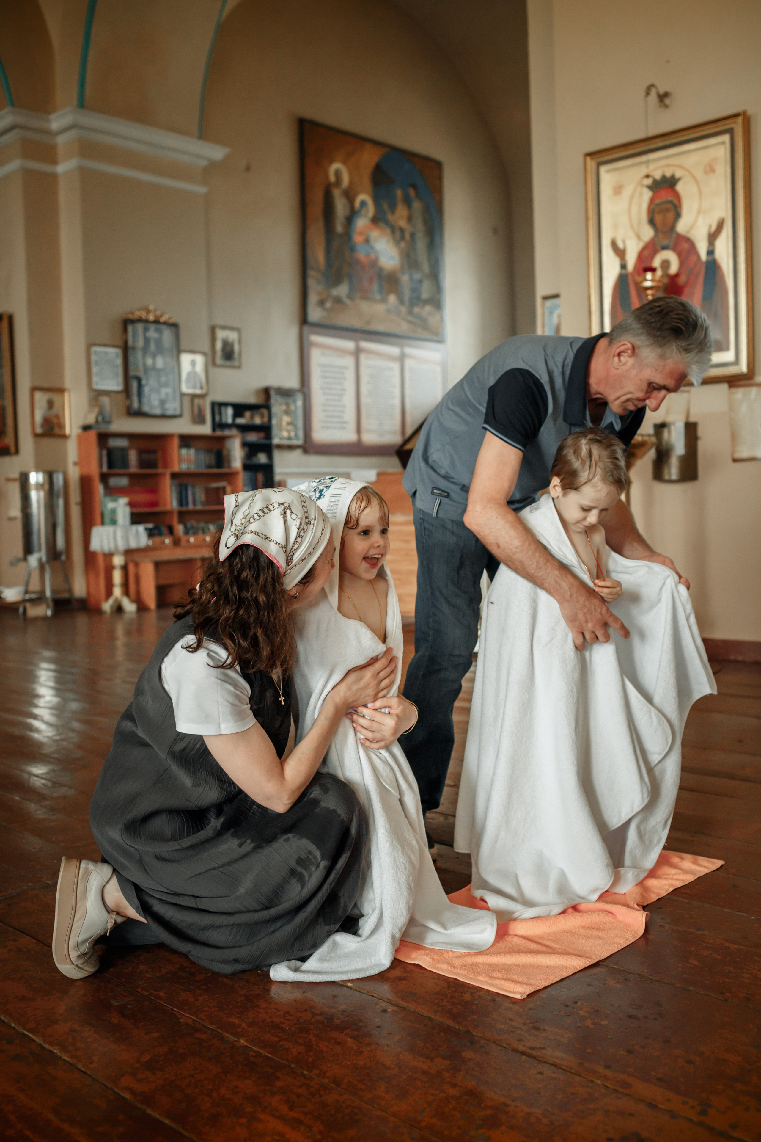 Крещение братика и сестрёнки_Весёловка. Детский и семейный фотограф в Пензе Лена бешенова