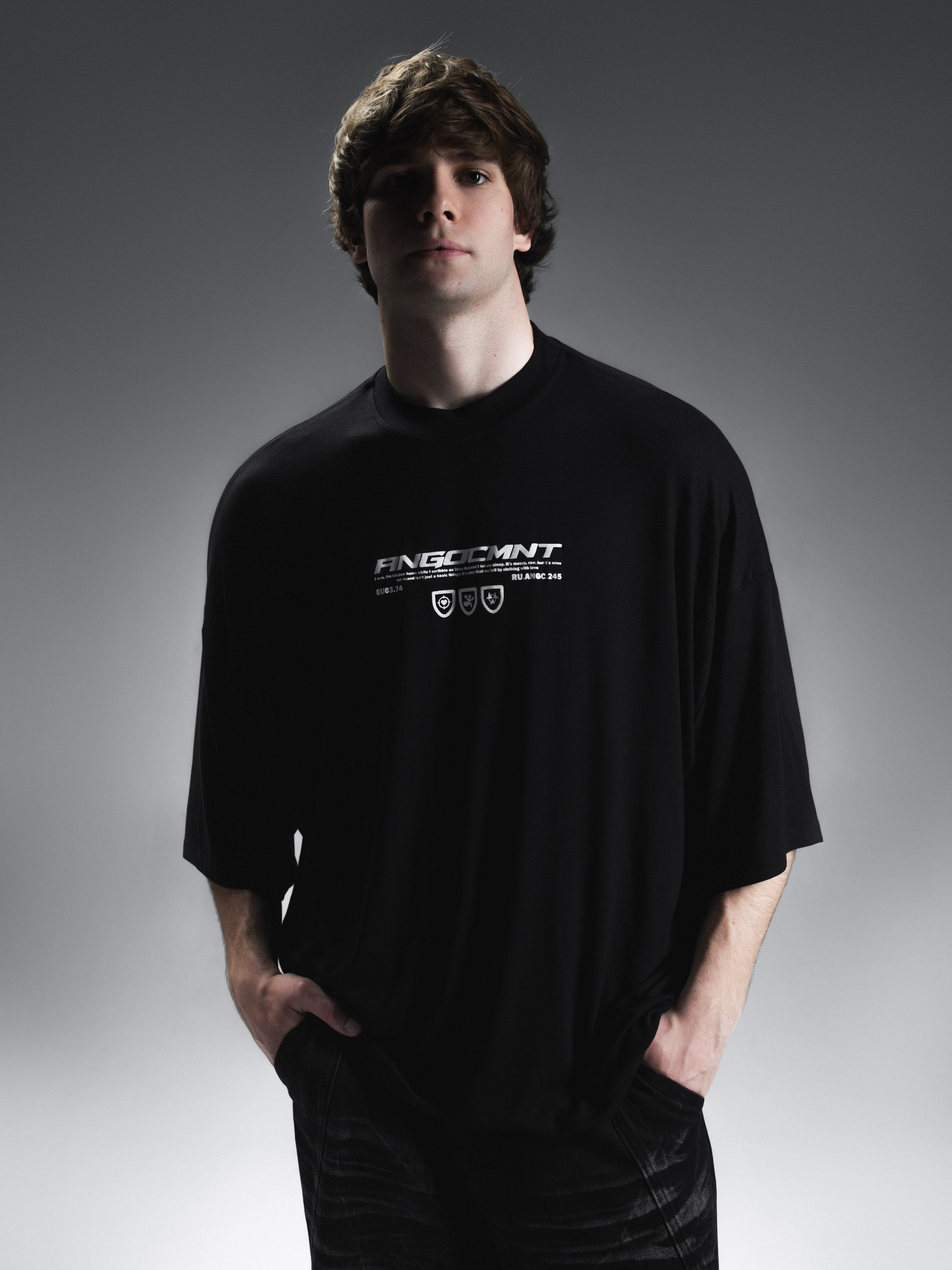 КАТАЛОГ | серый фон. RUNA production — стильные съемки для брендов