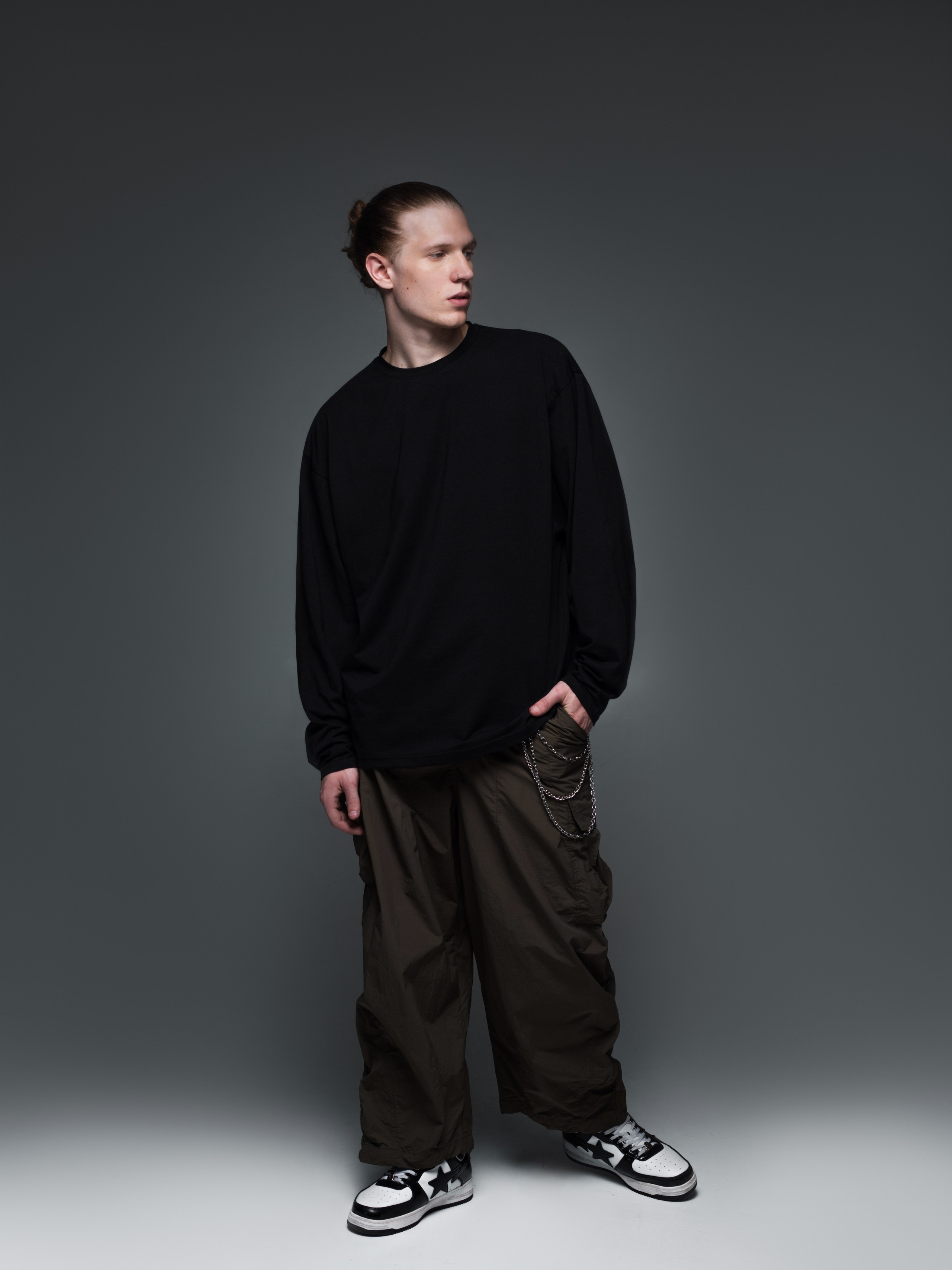 КАТАЛОГ | серый фон. RUNA production — стильные съемки для брендов