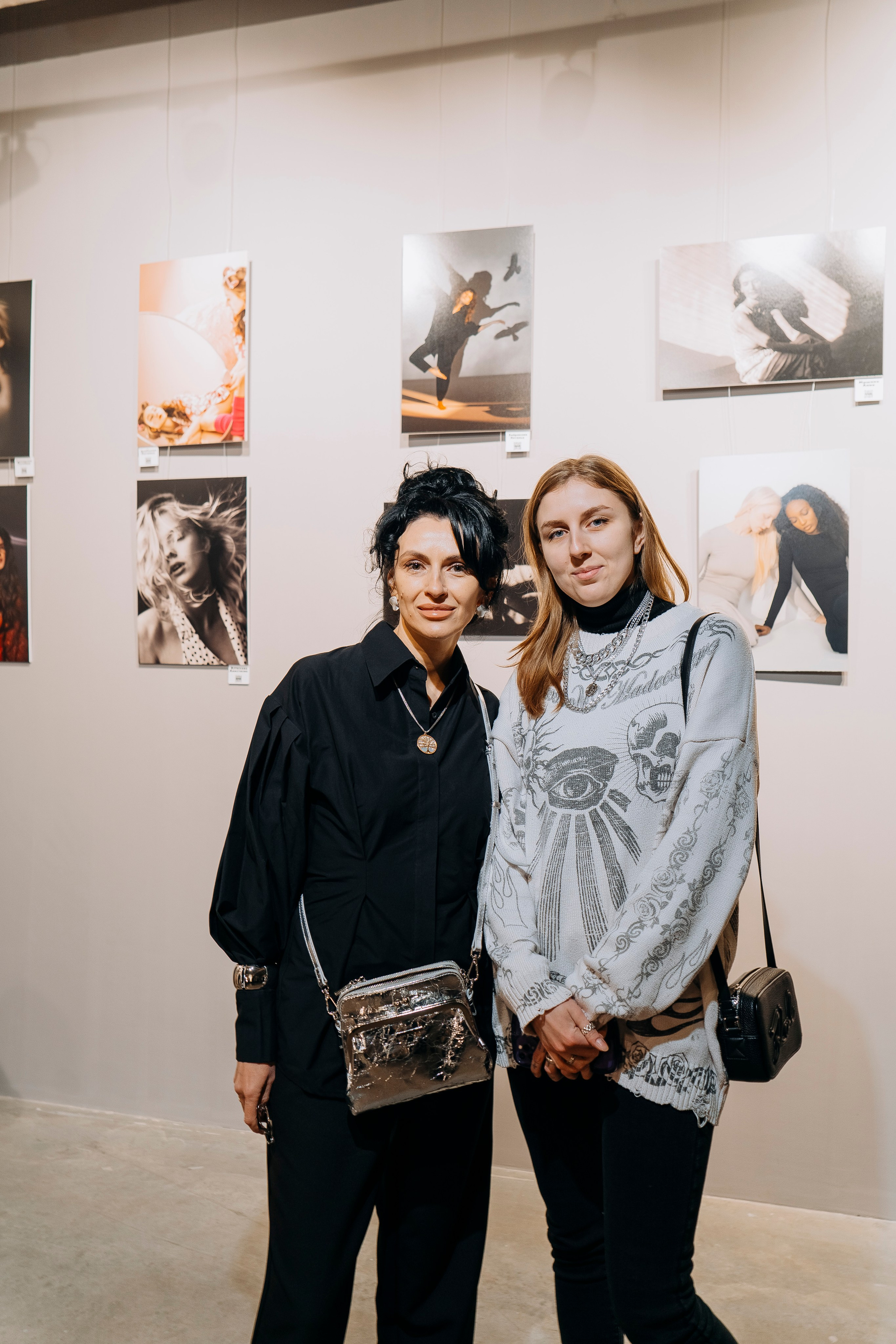 Вернисаж фотовыставки MFamilia «Гармония различий». Организация фотовыставок в Петербурге и Москве, MFamilia (МФамилия)