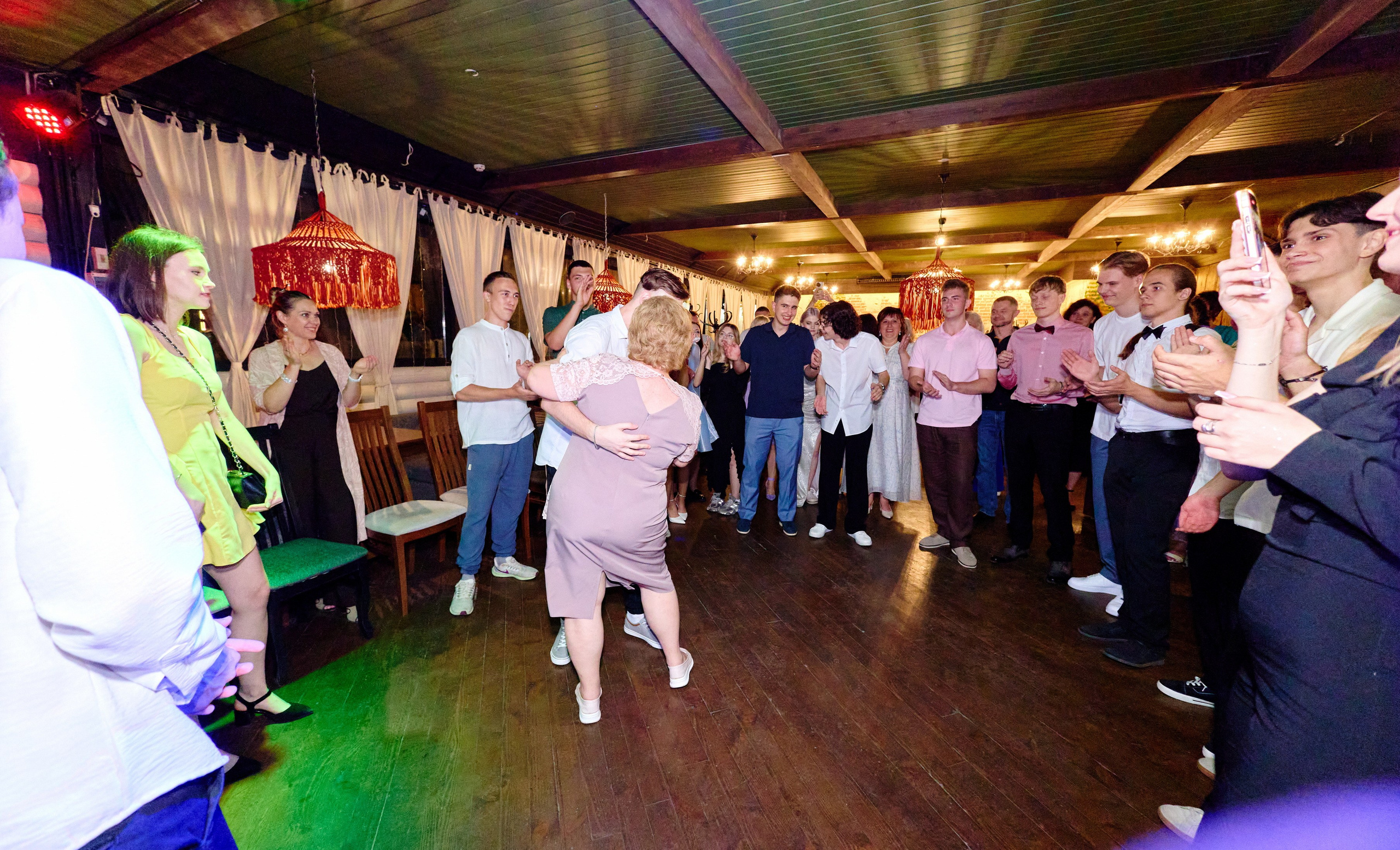 Выпускной 35 Сош. Фотограф Выпускные альбомы Таганрог Сергей Коробченко