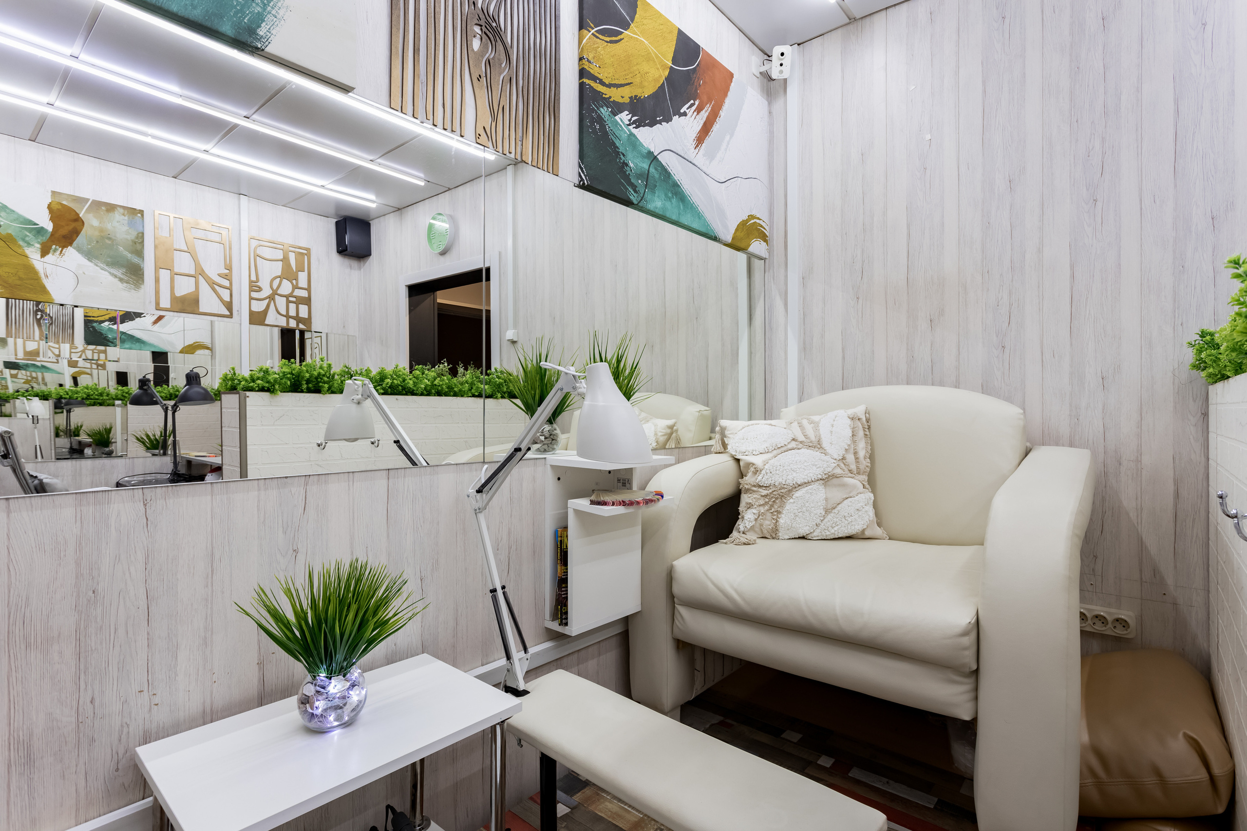 Съемка интерьера для ногтевой студии Express Manicure. Интерьеры, Контент, Портреты | Фотограф в Москве Дани Терно