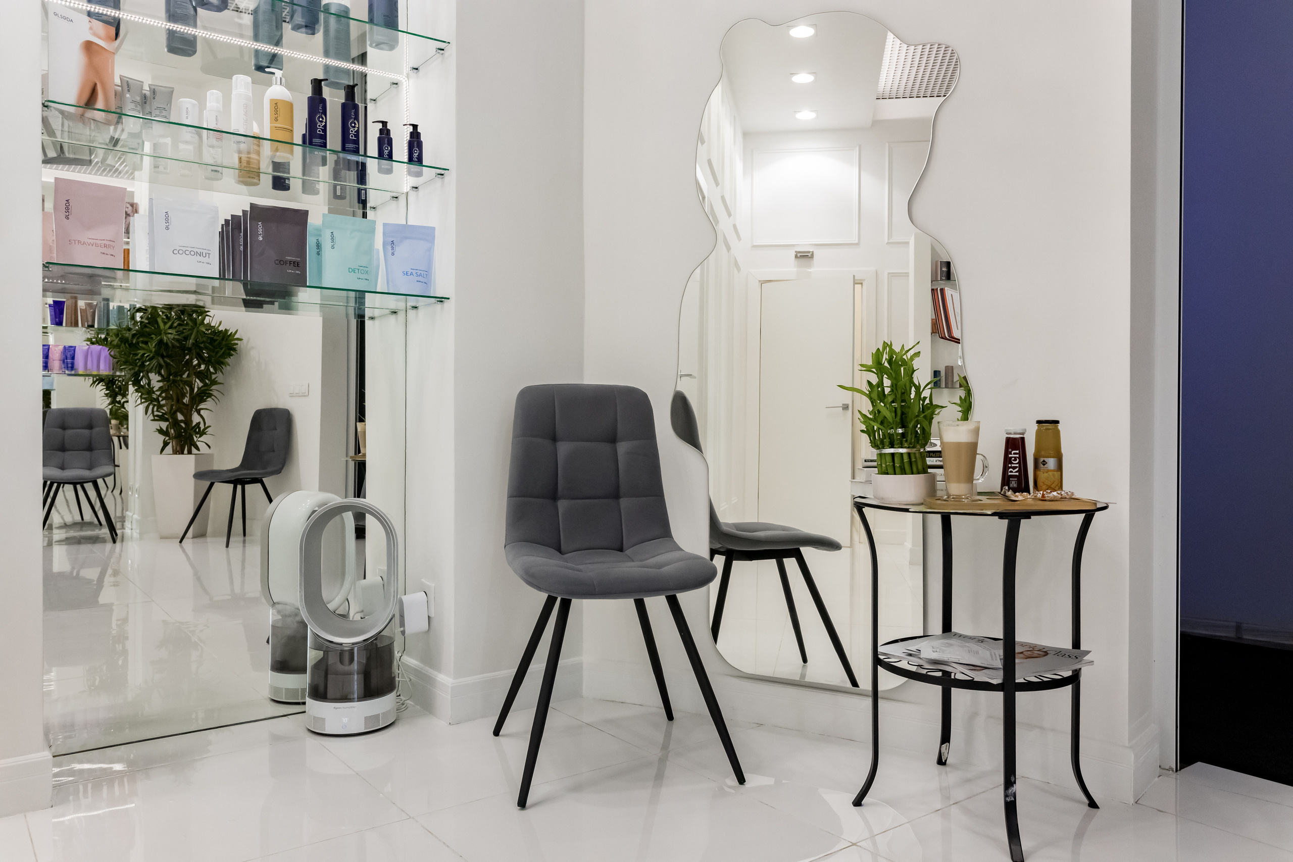 Съемка интерьера и контента для салона World Beauty Club на Варшавке. Интерьеры, Контент, Портреты | Фотограф в Москве Дани Терно