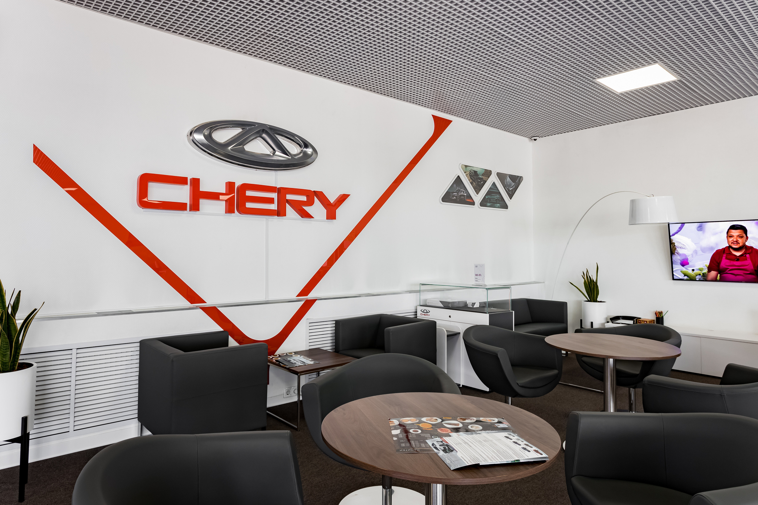 Съемка интерьера для официального дилера ТЕХИНКОМ CHERY. Интерьеры, Контент, Портреты | Фотограф в Москве Дани Терно