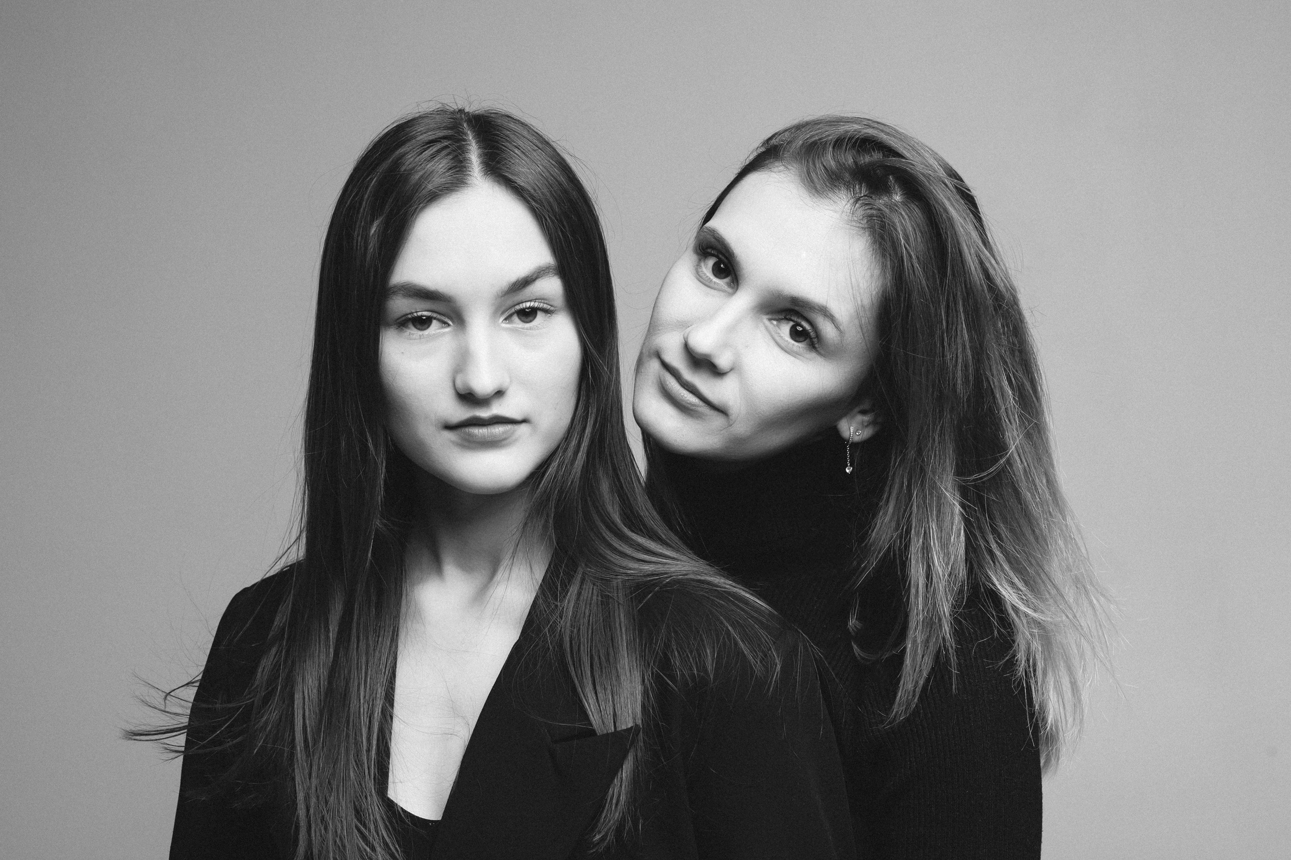 Настя и Ксюша. Семейный фотограф Трусова Евгения в Екатеринбурге