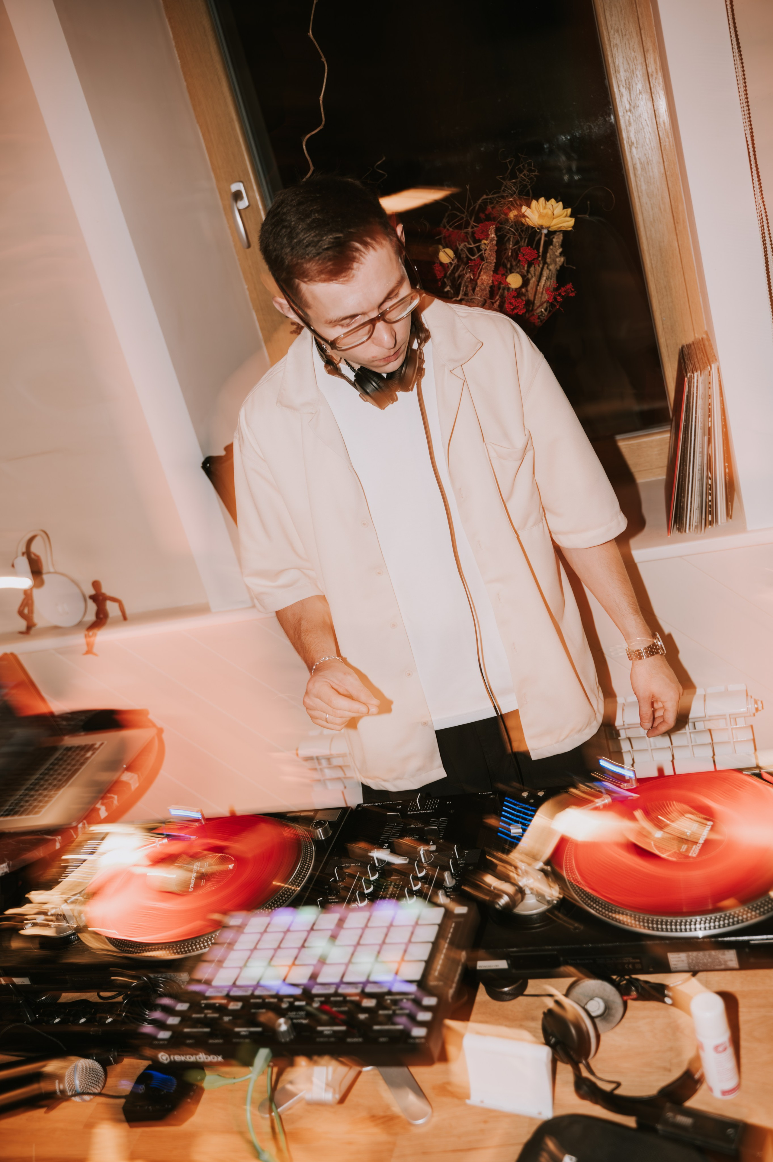 Индивидуальная съёмка для диджеев на мероприятии. Фотограф/видеограф Богдан Голованов