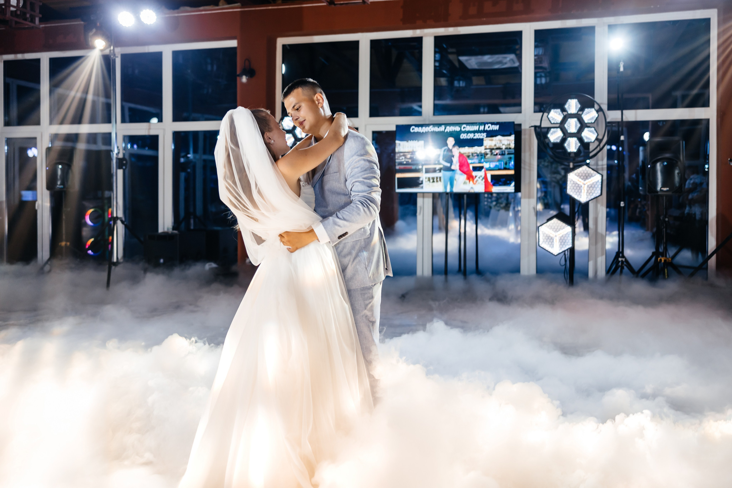 Анонс свадьбы Юлии и Александра. Свадебный фотограф в Крыму и Севастополе Ольга Баскакова