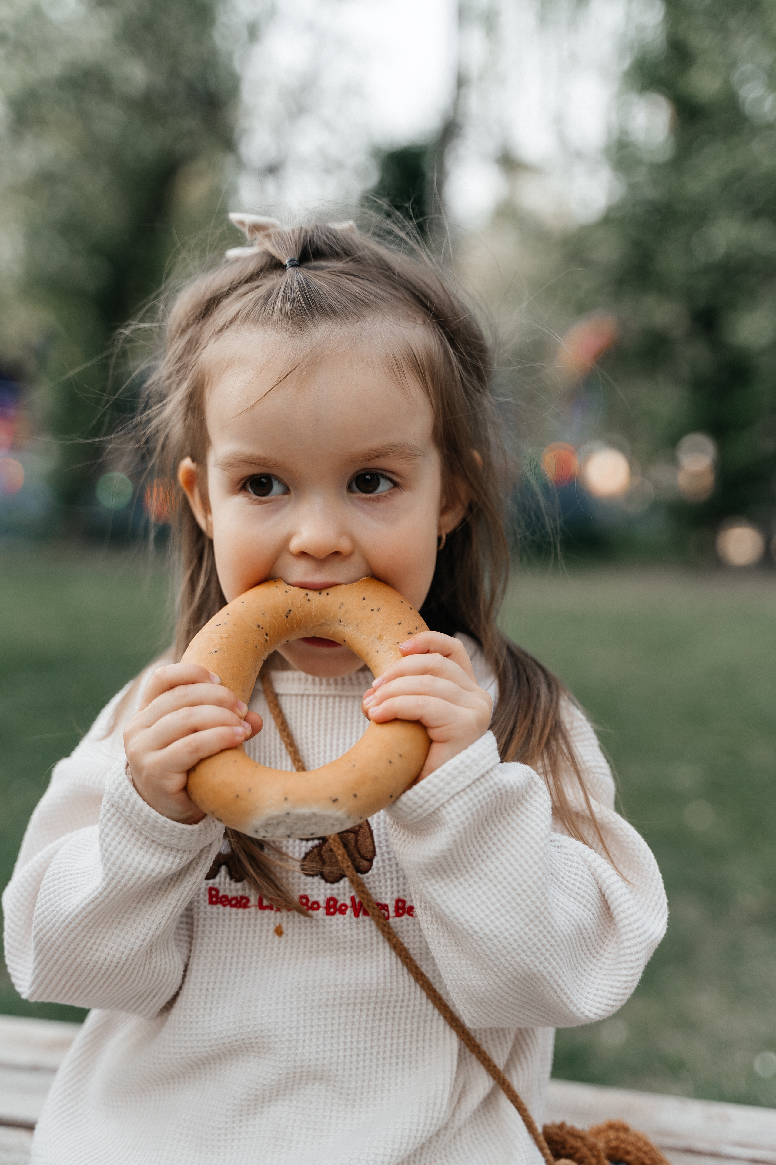 Валя, Саша и Ева. Волик Мария