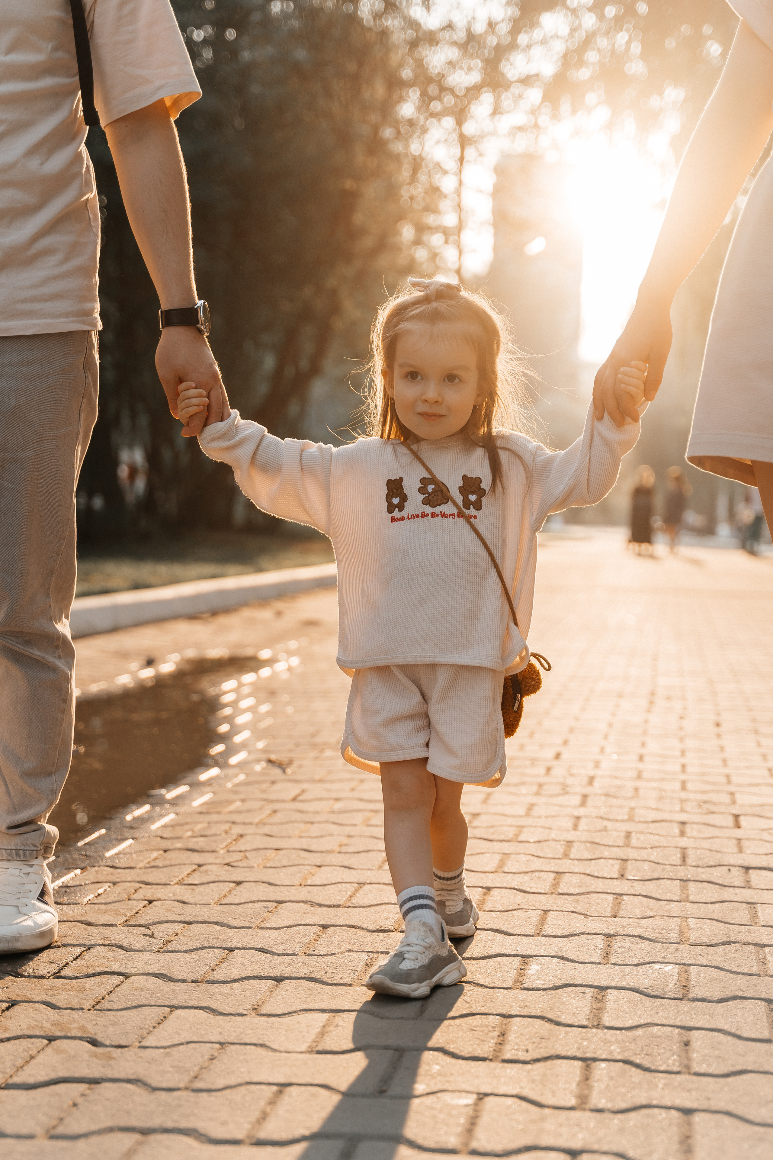 Валя, Саша и Ева. Волик Мария