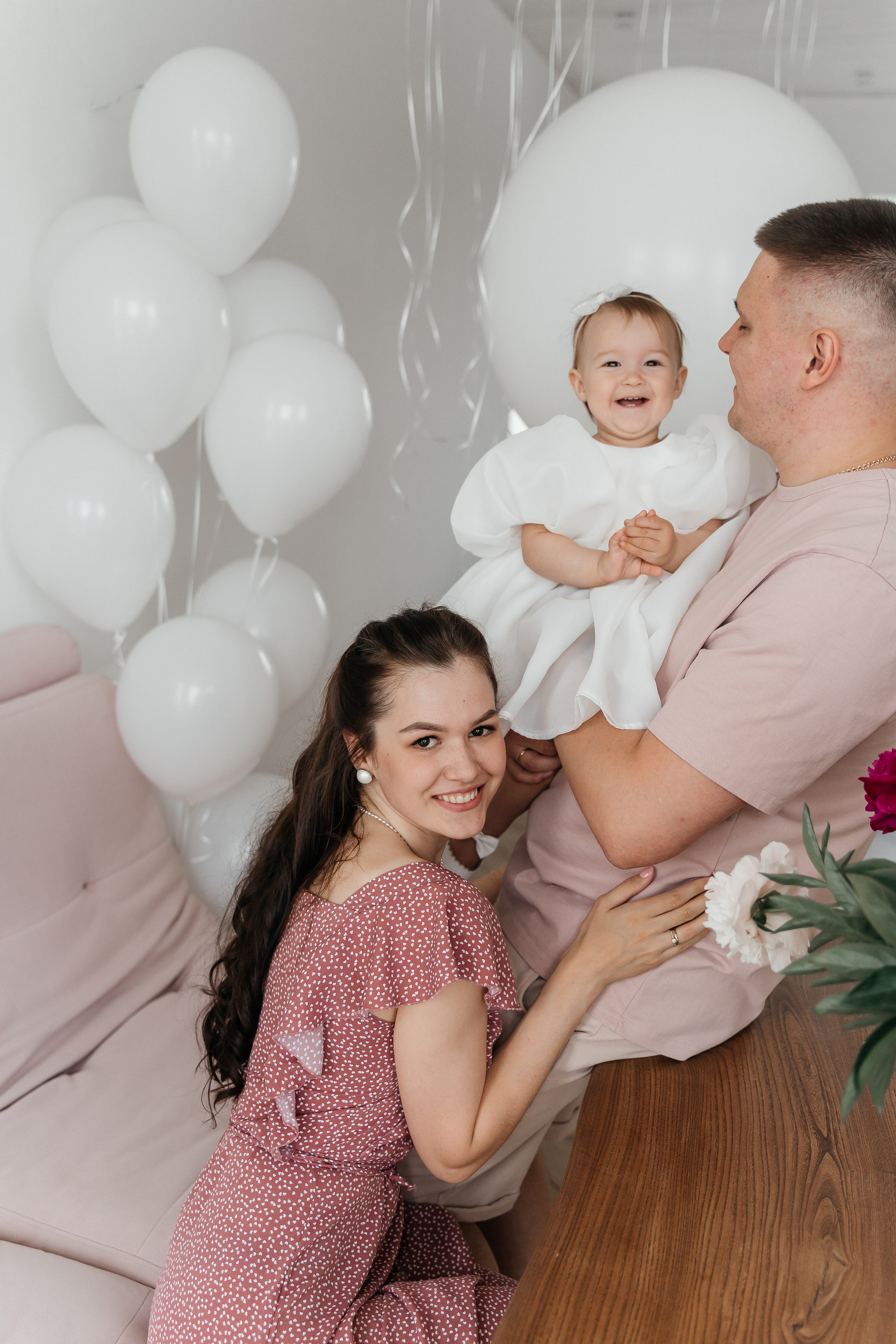 Влад, Юля и Марго. Волик Мария