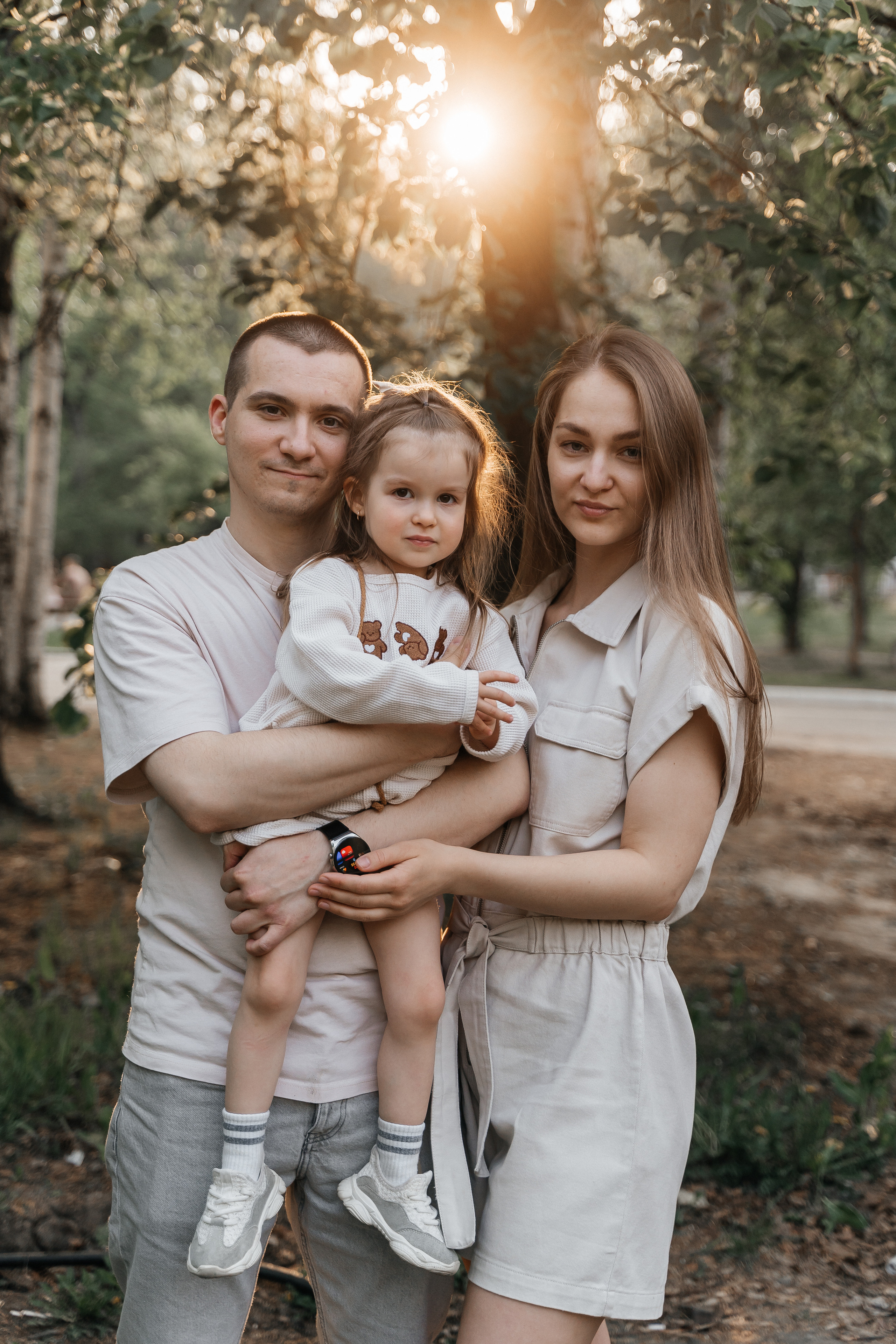 Валя, Саша и Ева. Волик Мария