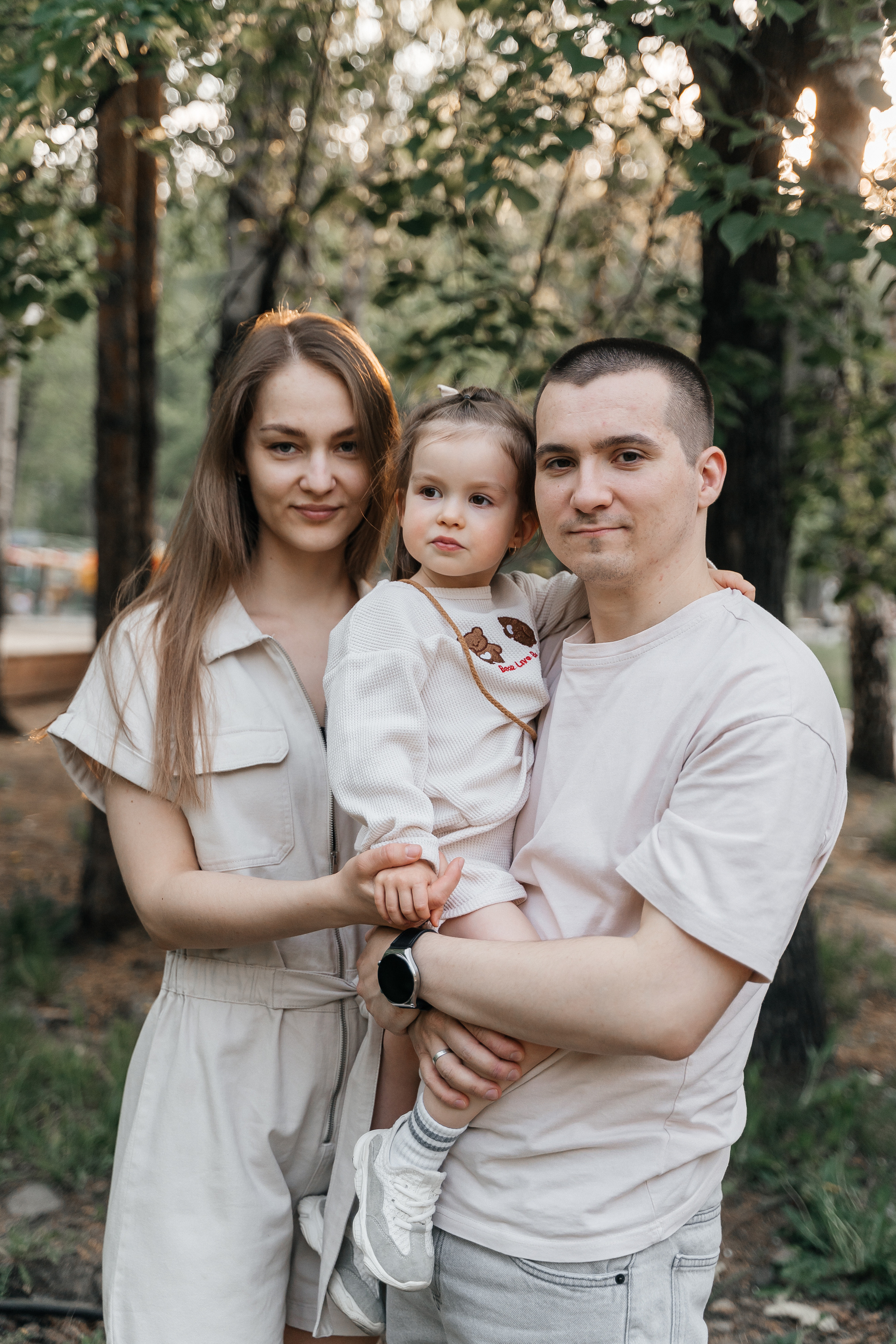 Валя, Саша и Ева. Волик Мария