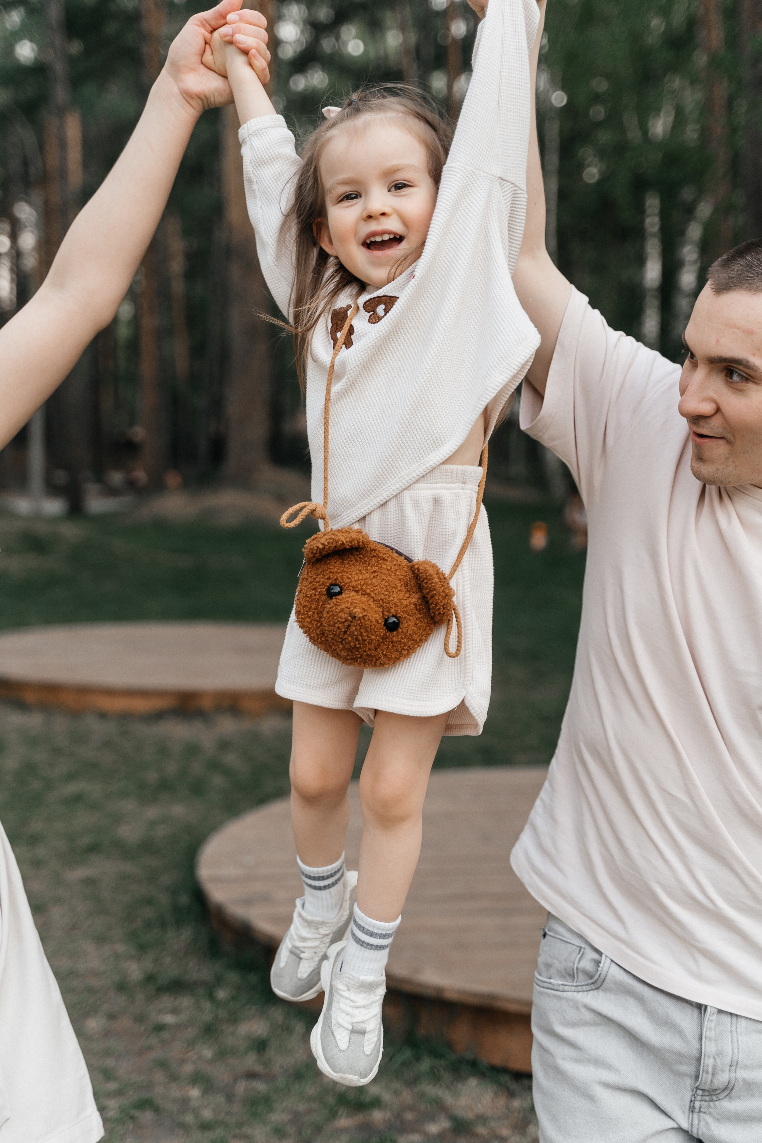 Валя, Саша и Ева. Волик Мария