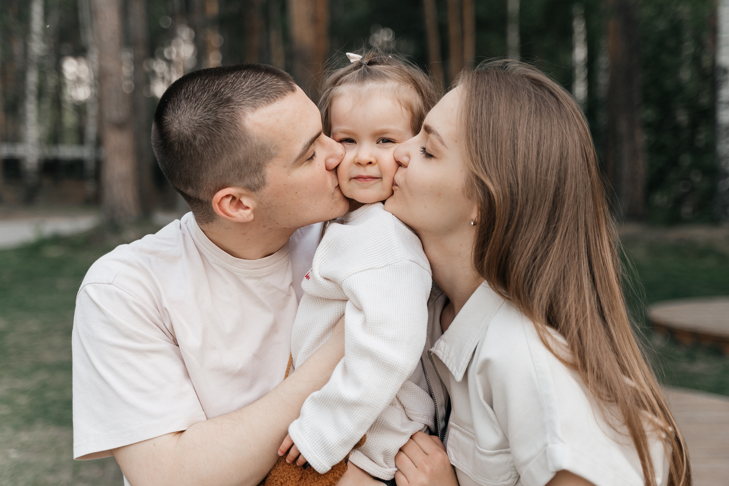 Валя, Саша и Ева. Волик Мария