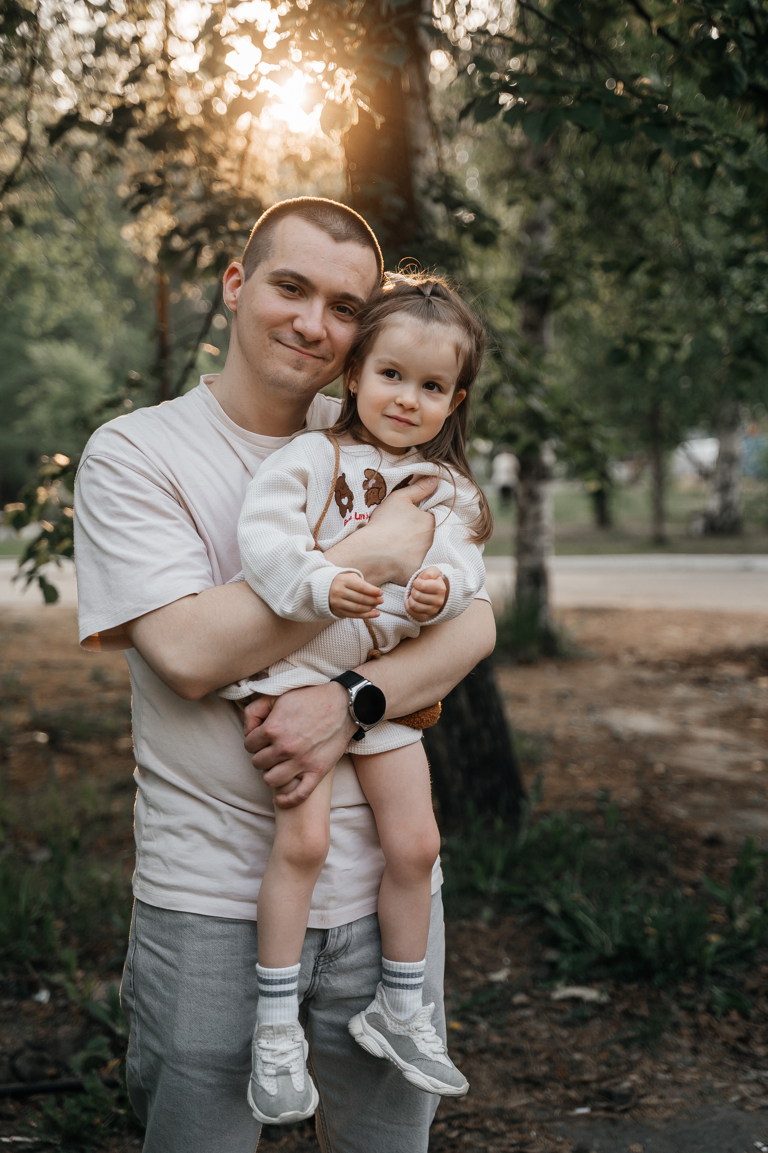 Валя, Саша и Ева. Волик Мария