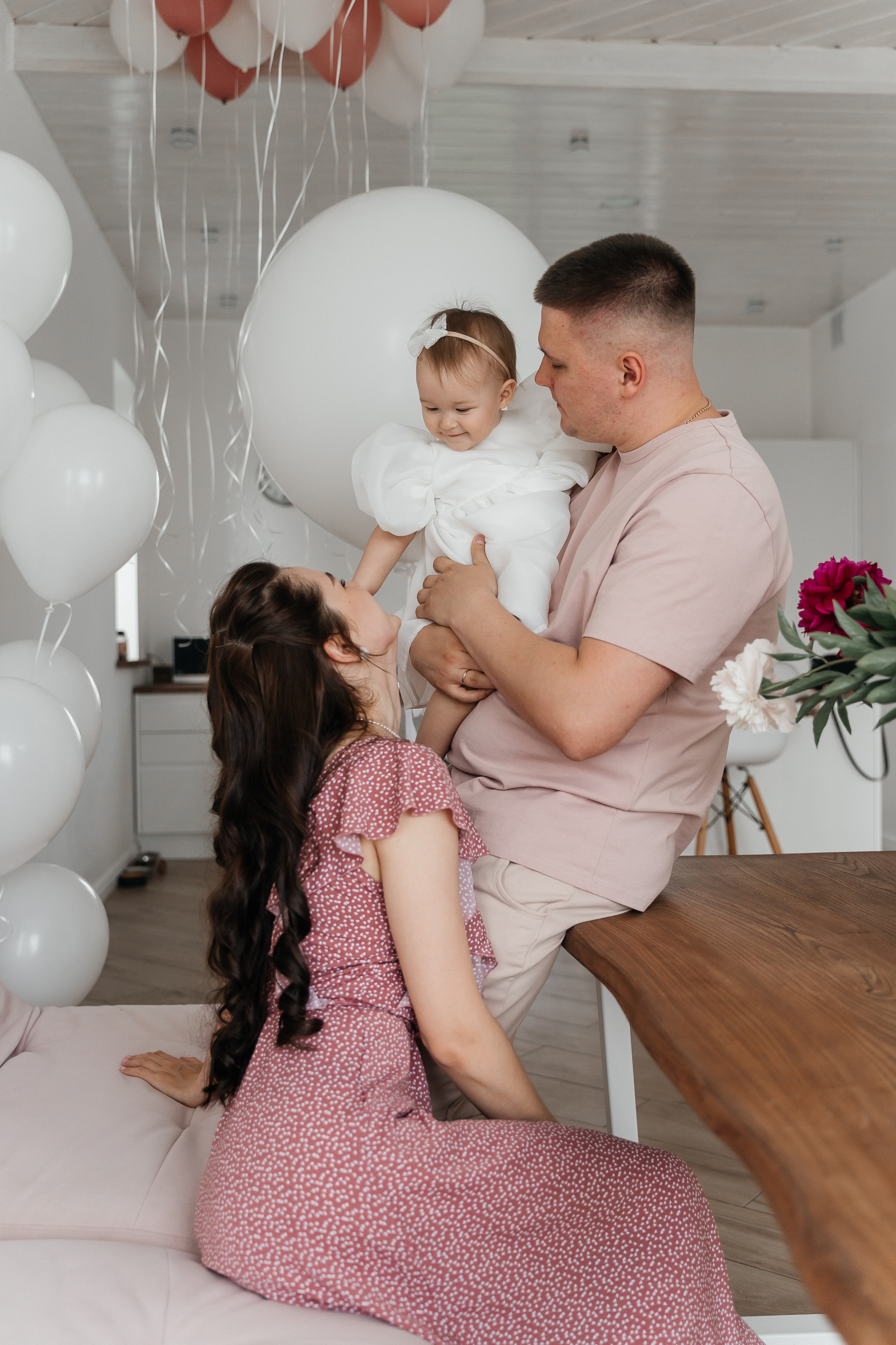 Влад, Юля и Марго. Волик Мария