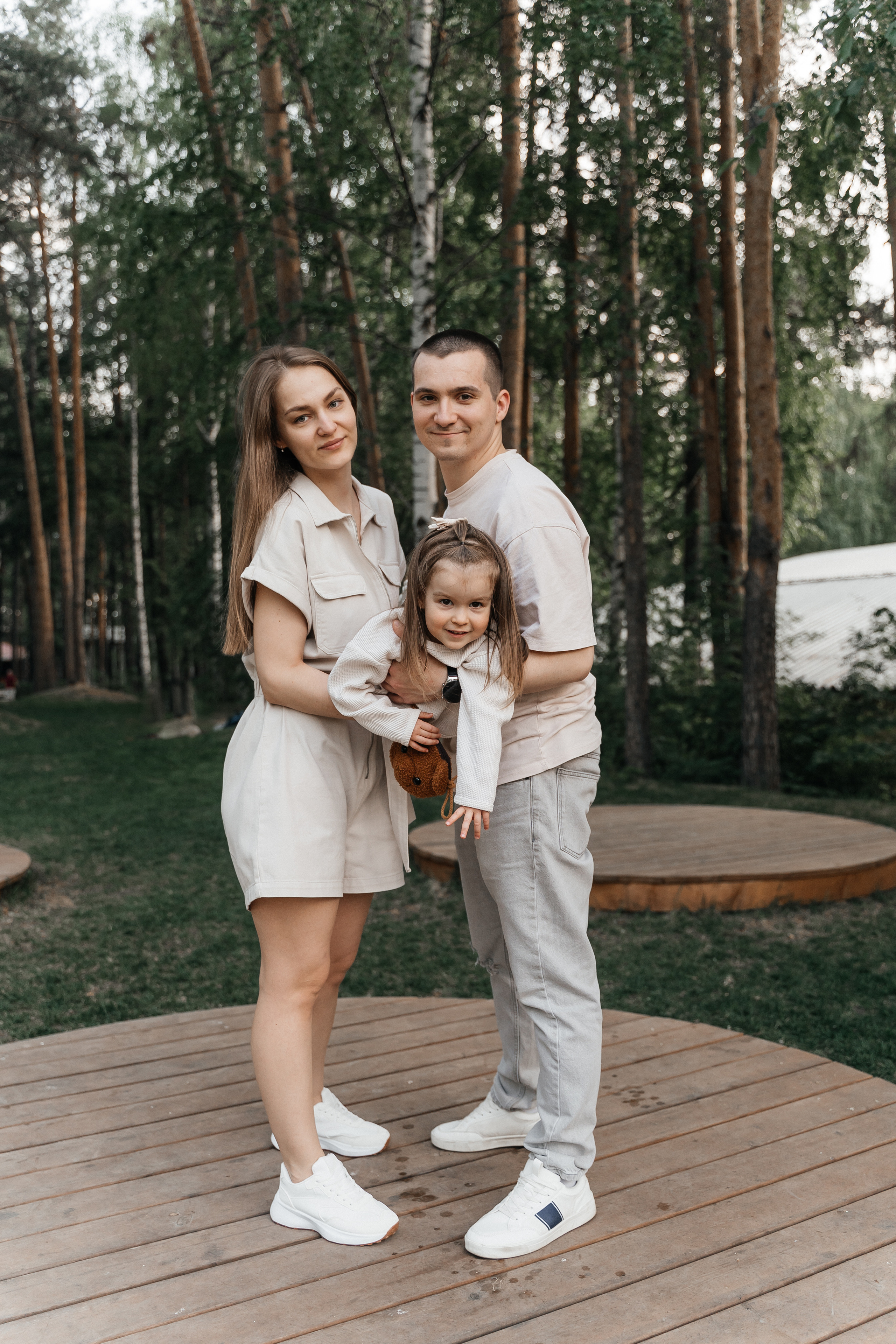 Валя, Саша и Ева. Волик Мария