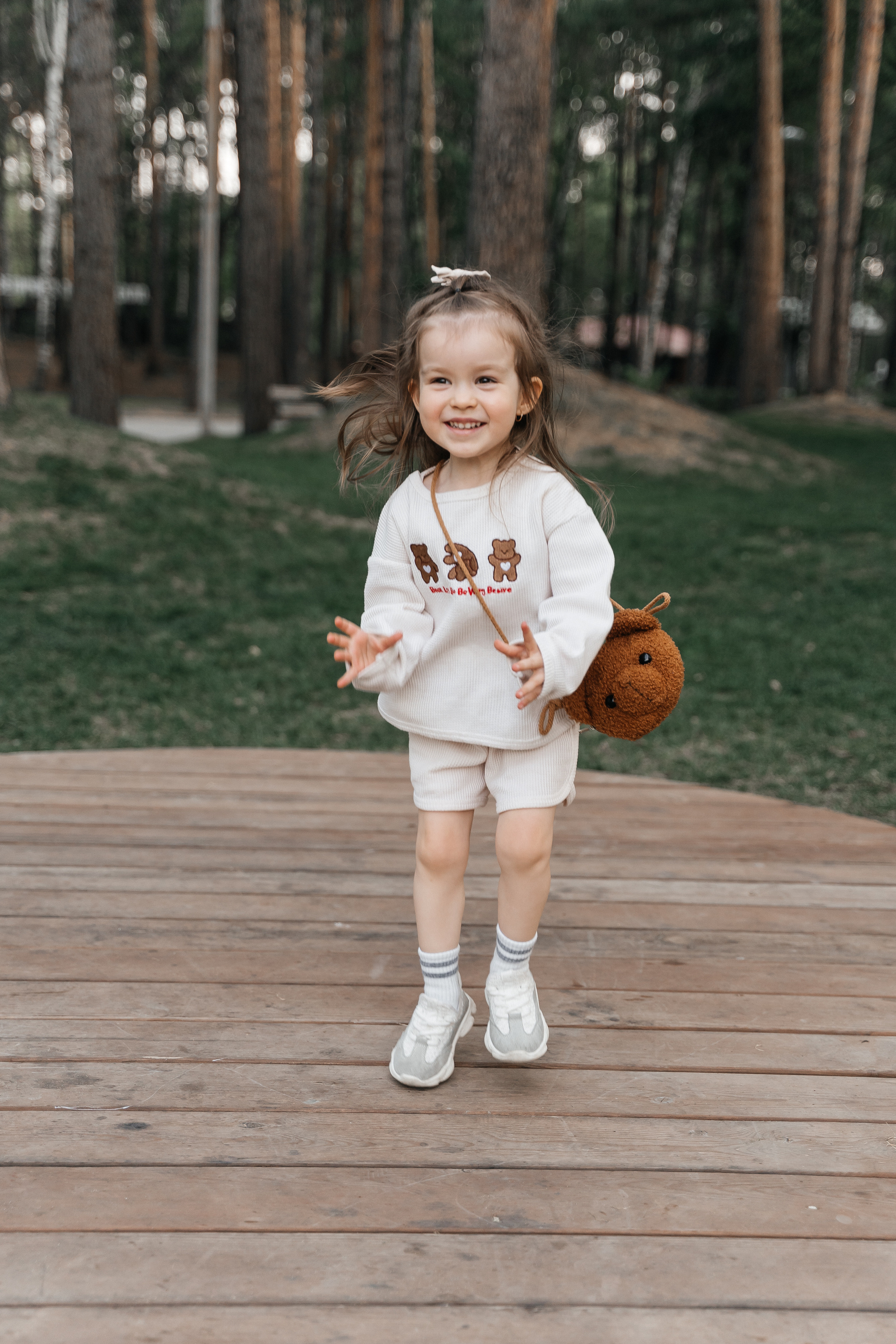 Валя, Саша и Ева. Волик Мария