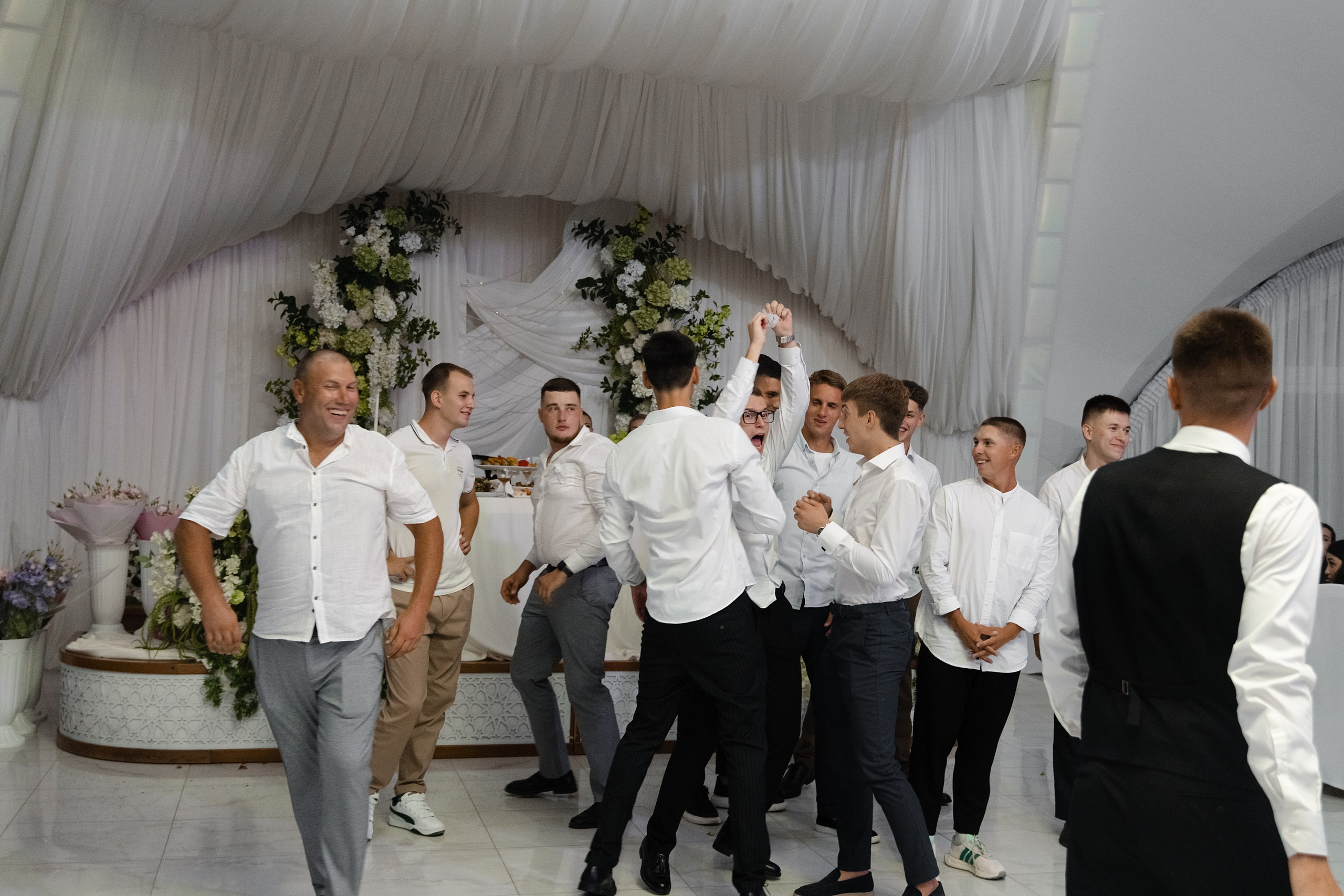 Елена & Даниил. Свадебный фотограф в Симферополе и Крыму