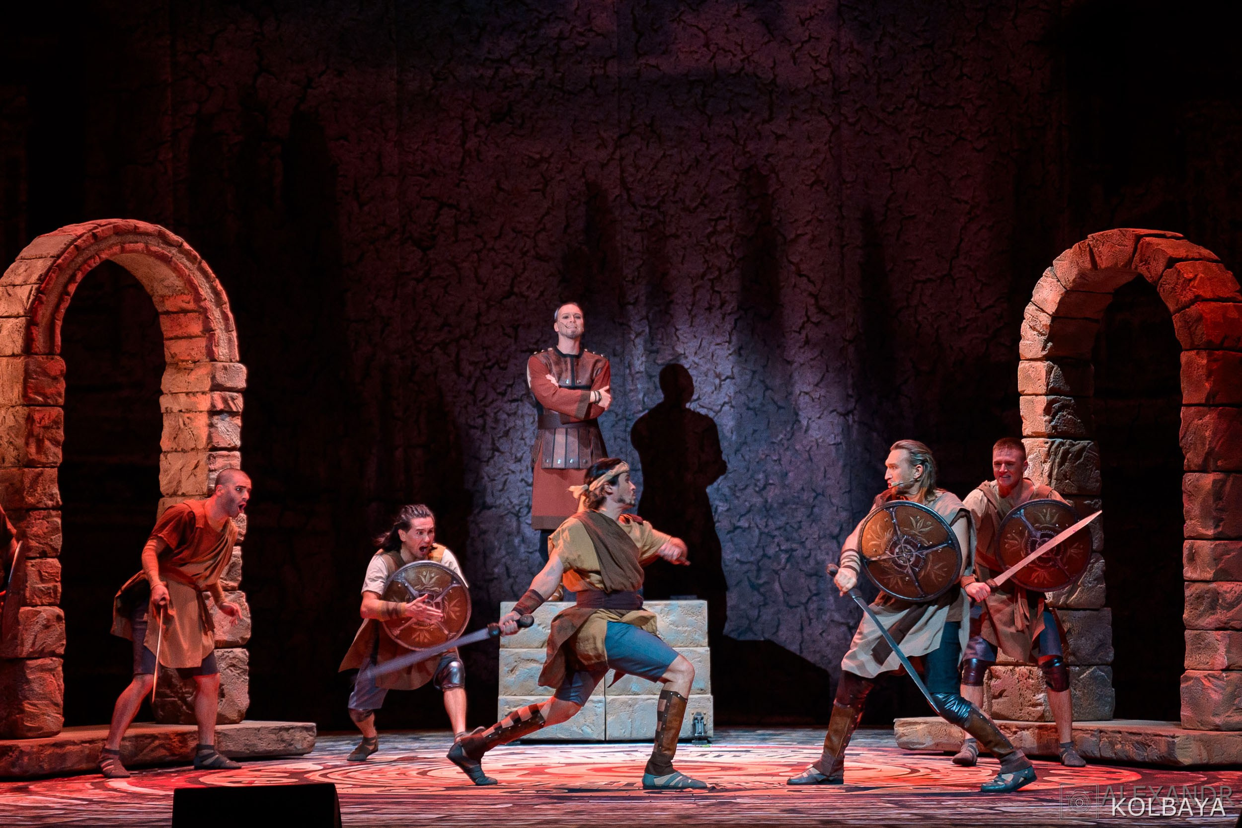 Фоторепортаж со спектакля Гладиатор в Театре Терезы Дуровой. Концертный и театральный репортажный фотограф в Москве Александр Колбая