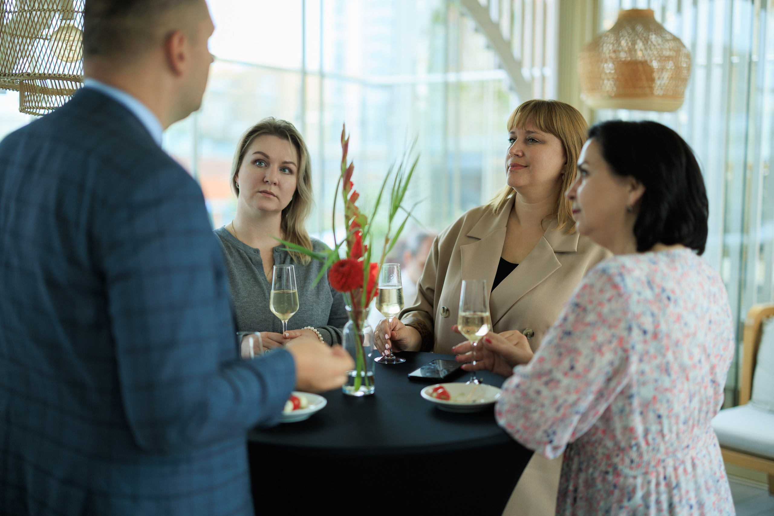 Альфа Банк — Цифровая сфера ЖКХ. Контент для бизнеса в Екатеринбурге Полдень Медиа